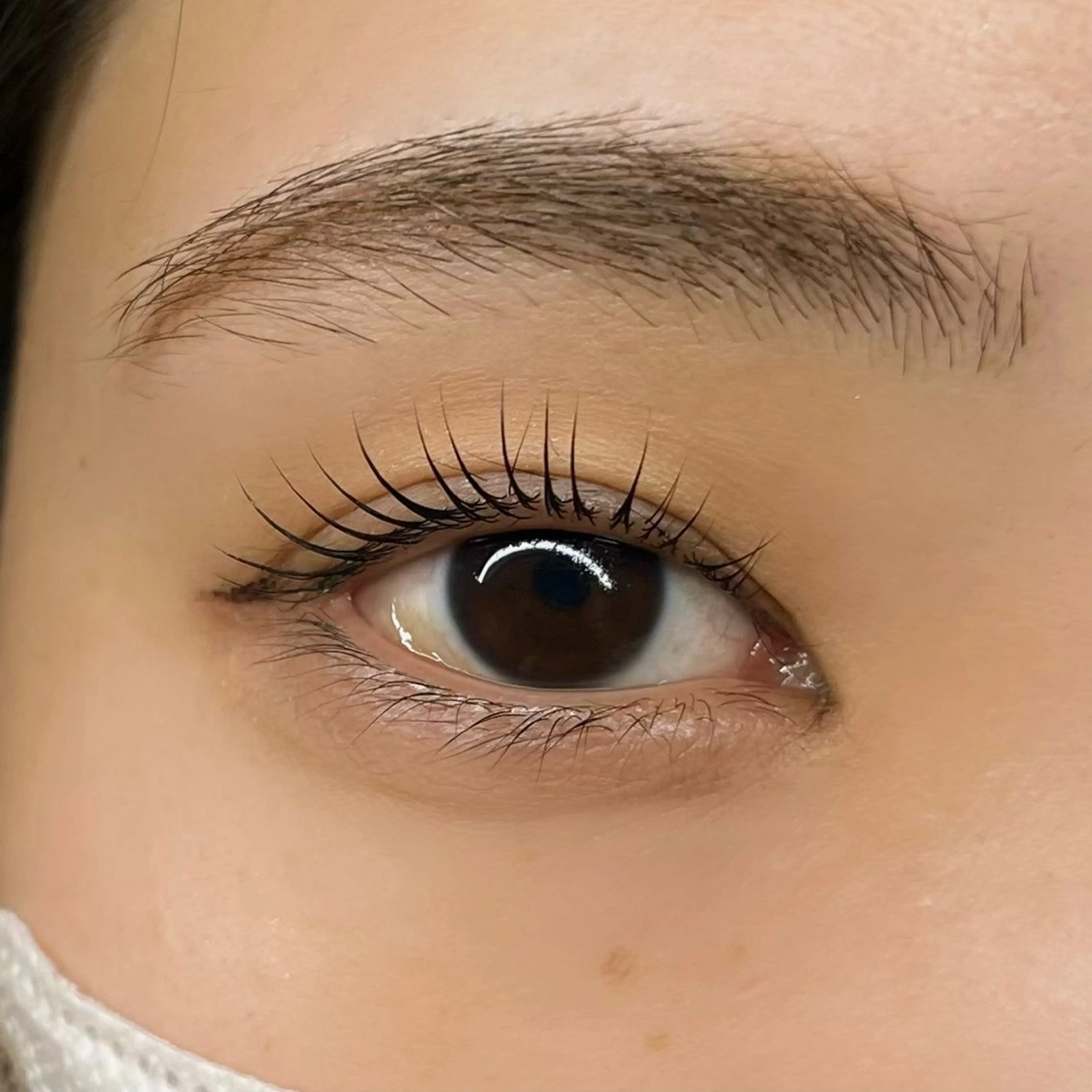 マツエク・マツパ マツエク・LED・まつげパーマ専門店EyeWish所属・shiori/耳ツボ /美眉/まつ毛パーマのマツエク・マツパデザイン