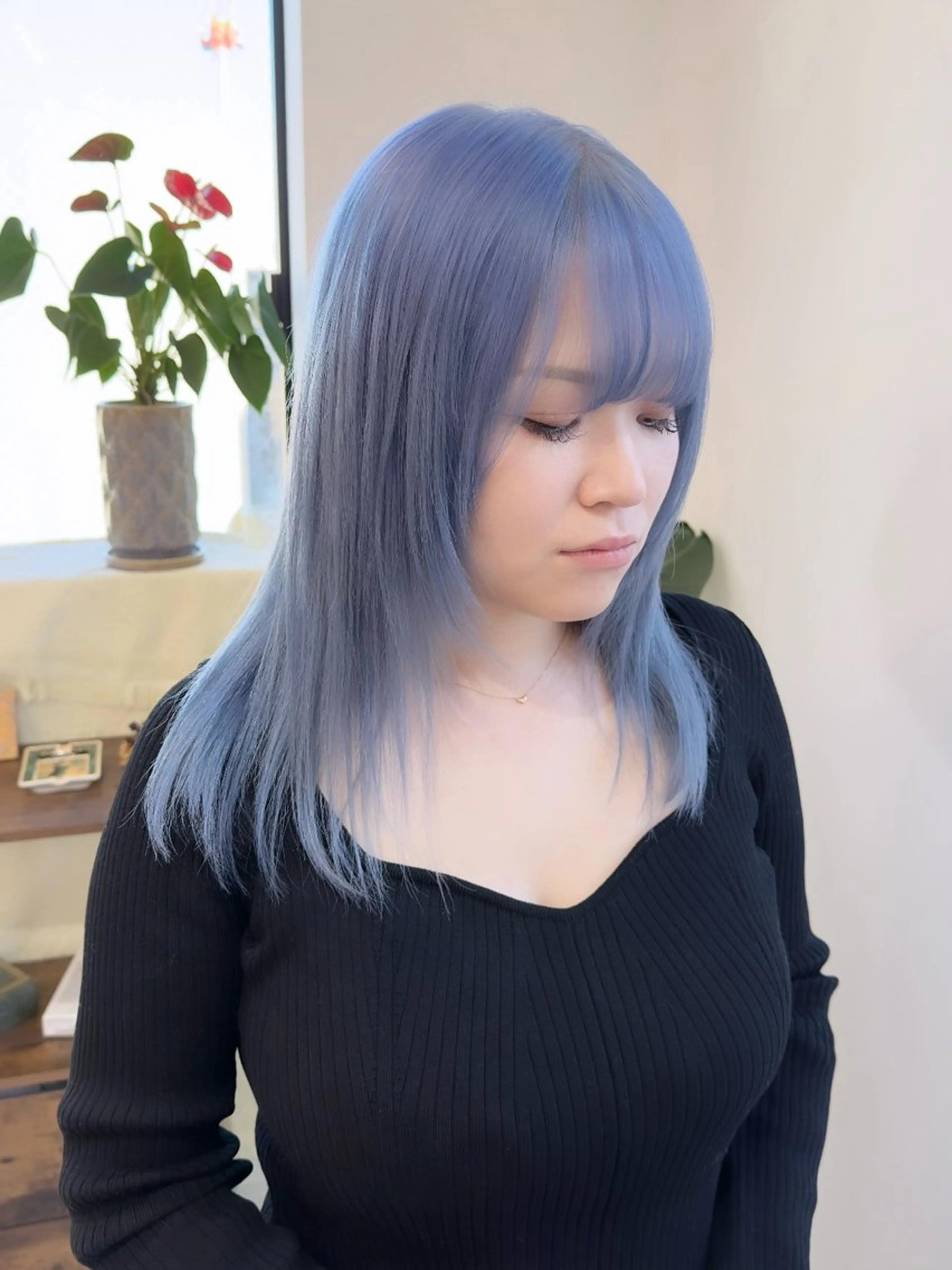 セミロング カラー ブリーチ ブルーカラー ブルーラベンダー ケアブリーチ ダブルカラー カット ヘアカラー トリートメント 💖ムラ修正ブリーチ 💖【YUU】のヘアスタイル