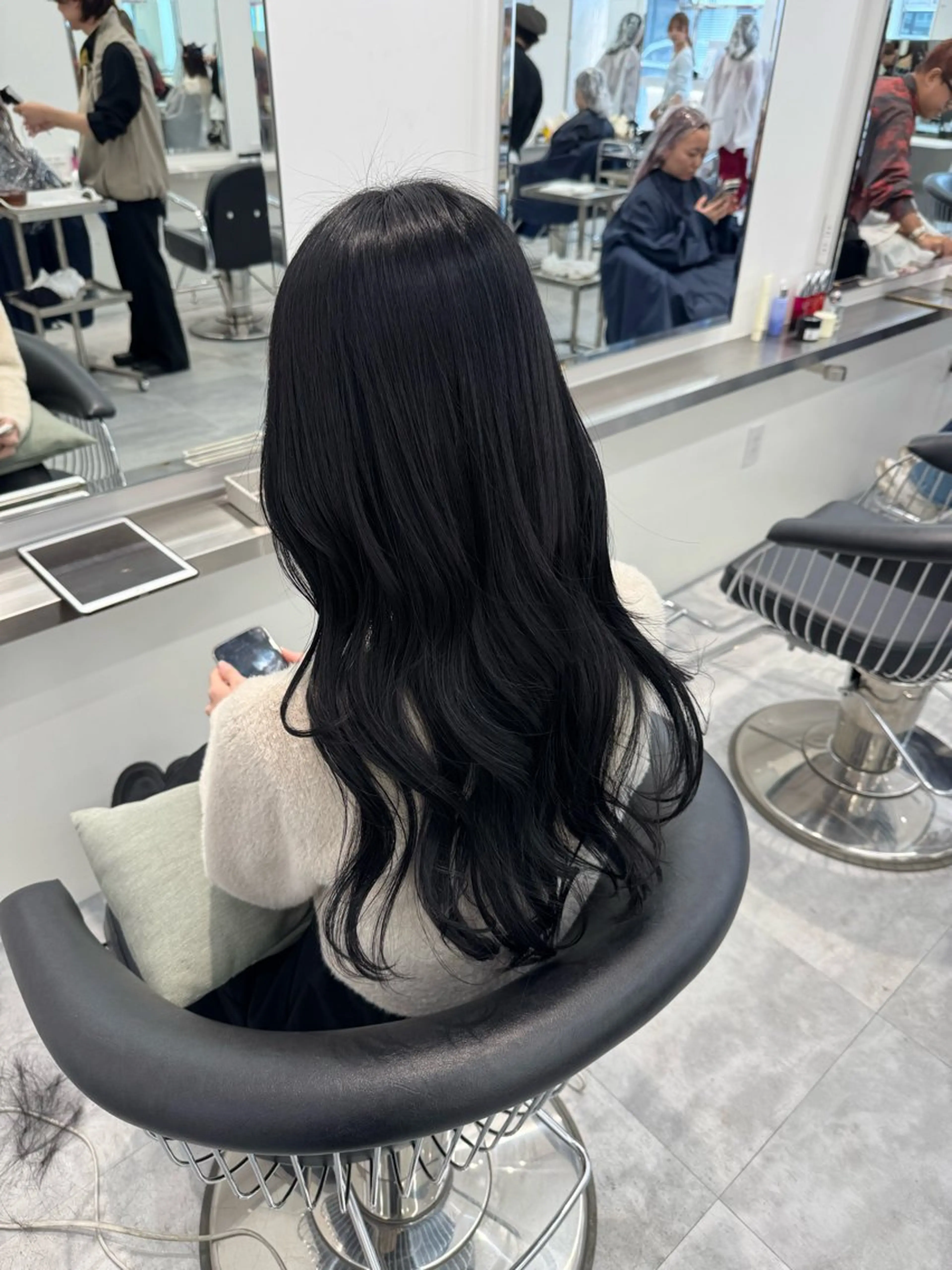 ロング カラー カット ヘアカラー Parve  Mix 🫧梶川虹のヘアスタイル