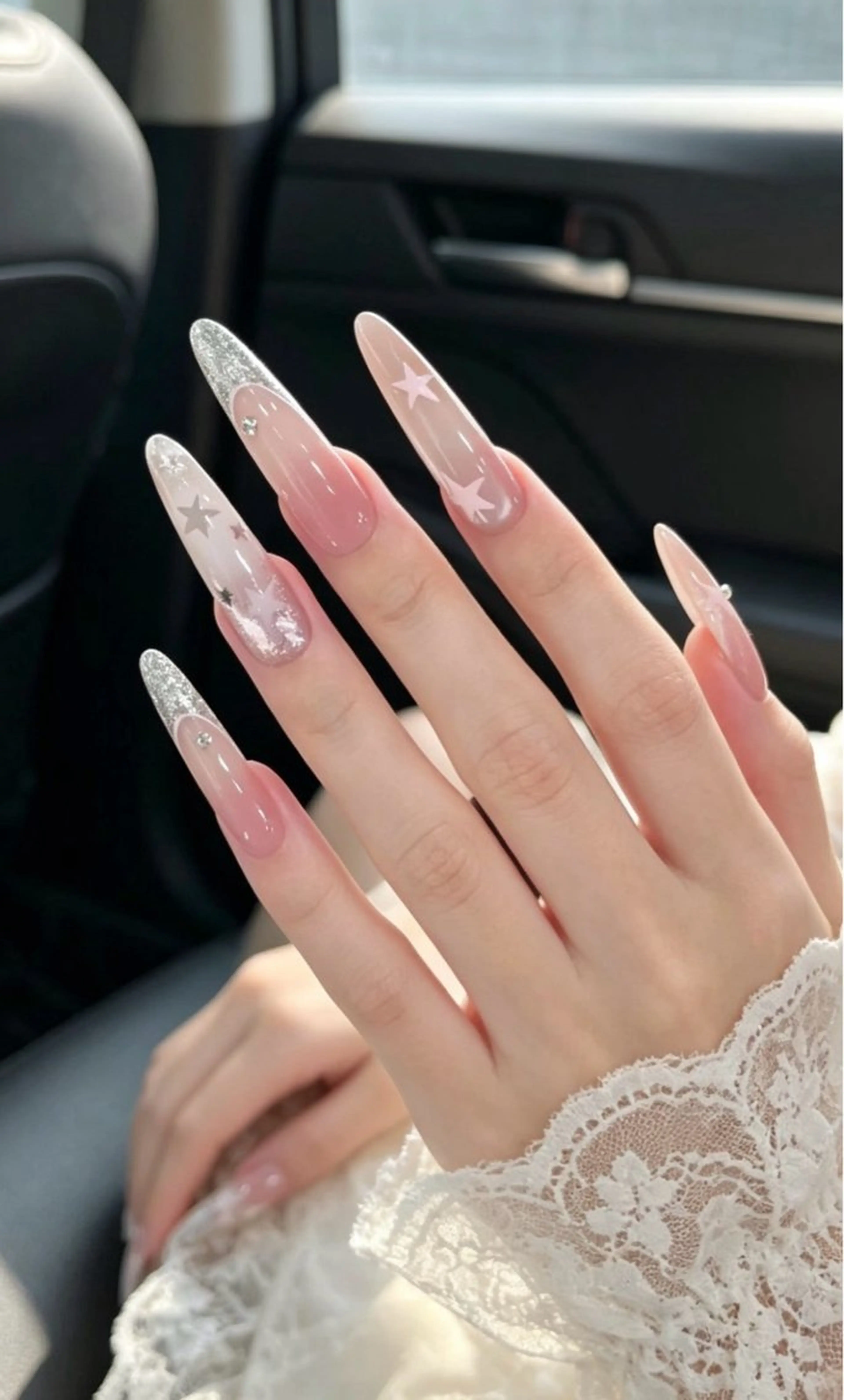カラー グラデーションカラー ピンクカラー ハンドネイル AIN Nailのネイルデザイン