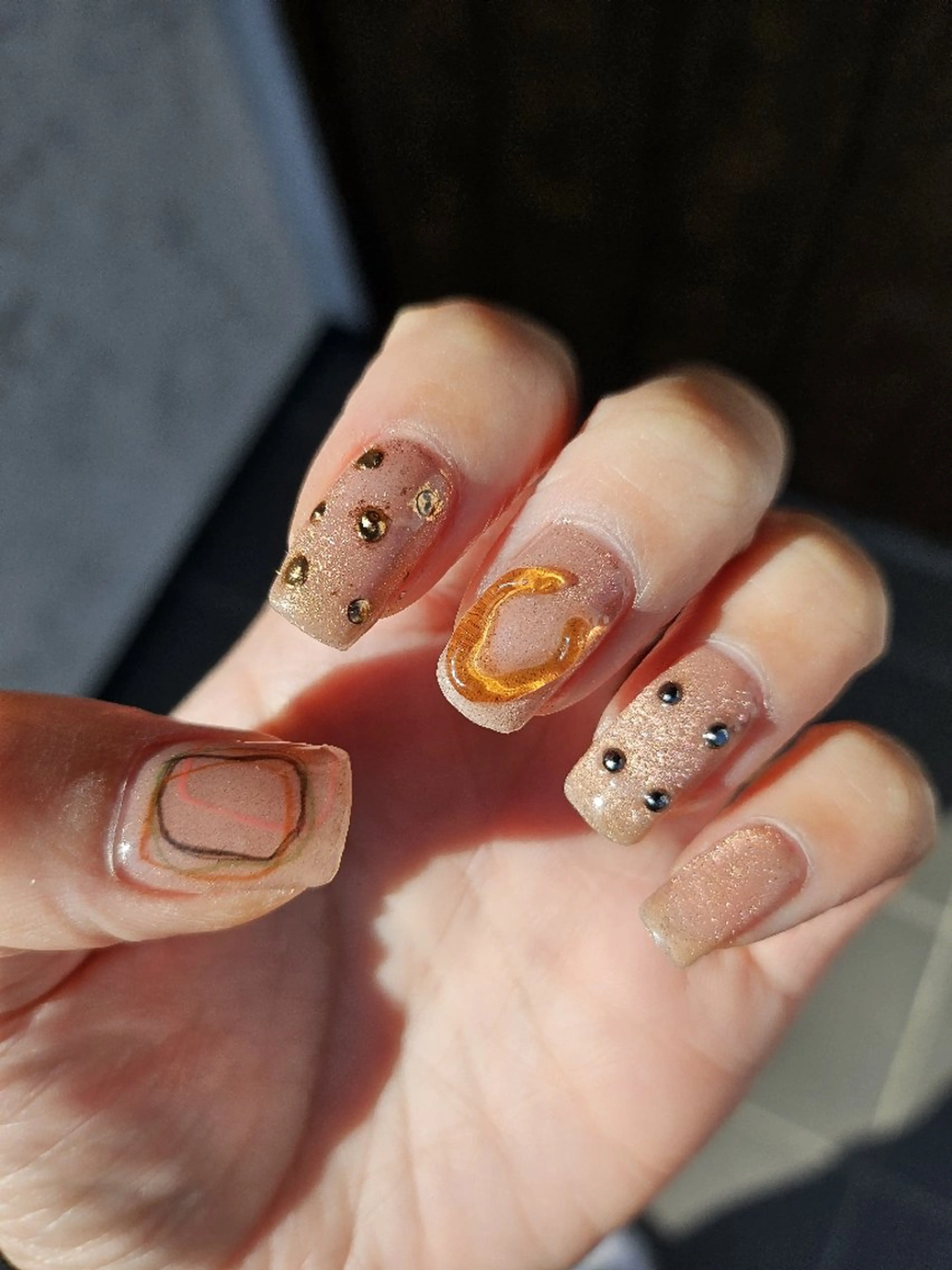 ネイル ハンドネイル emust.nail   のネイルデザイン