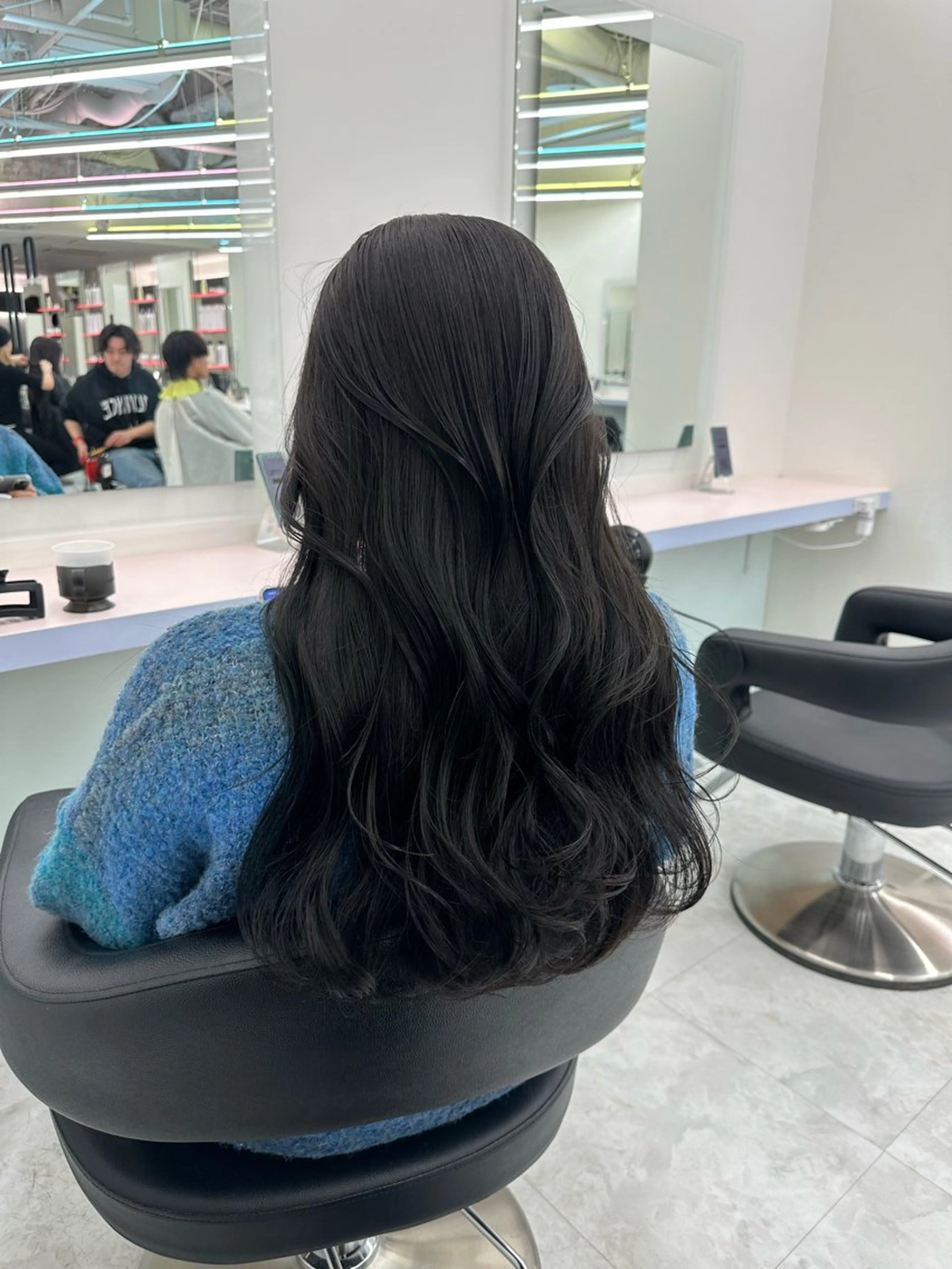 ロング カラー ヘアアレンジ カット ヘアカラー トリートメント ヘアセット レイヤー×透明感カラ ーHAYATOのヘアスタイル