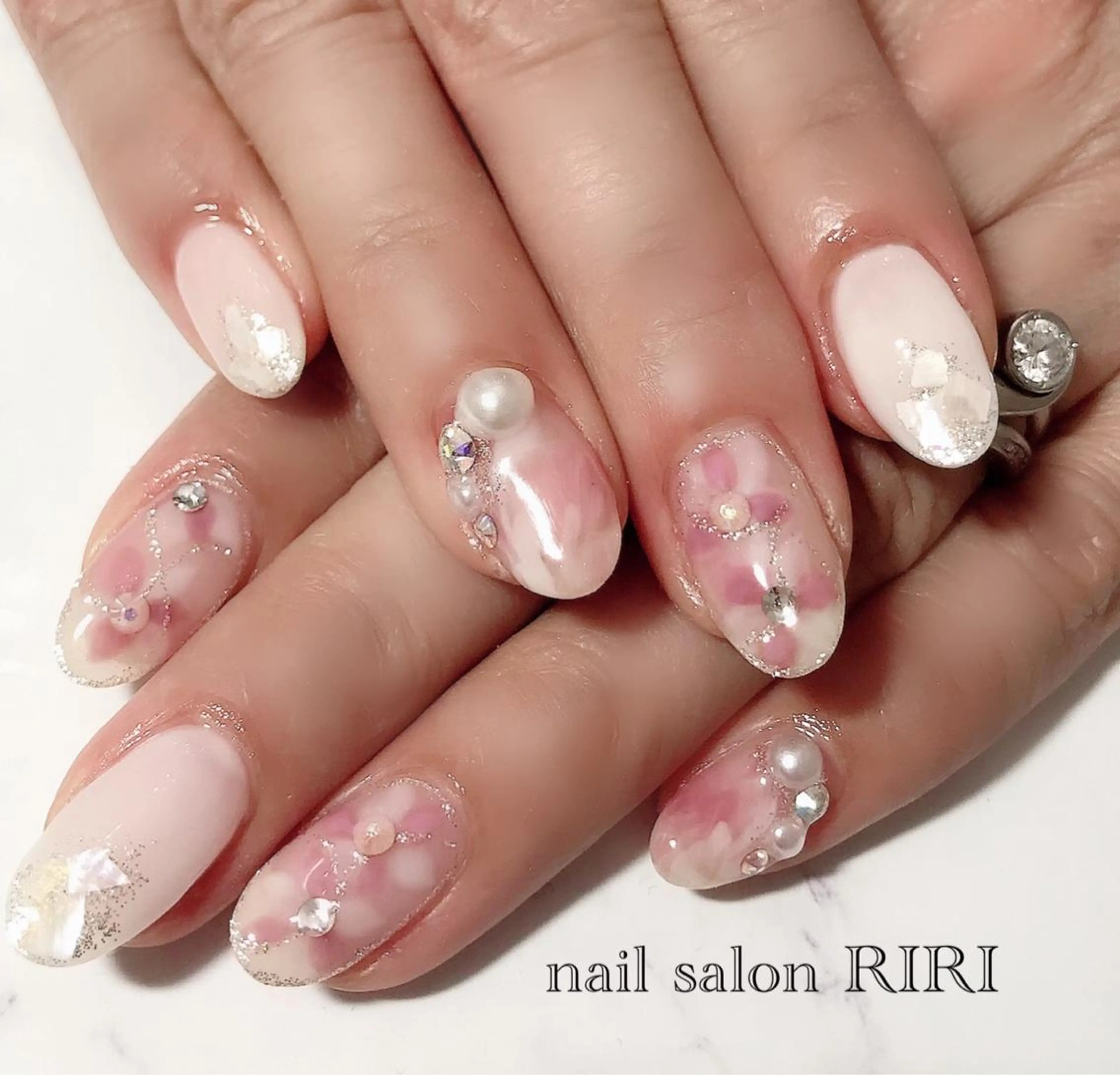 ネイル フラワーネイル RIRI リリのネイルデザイン