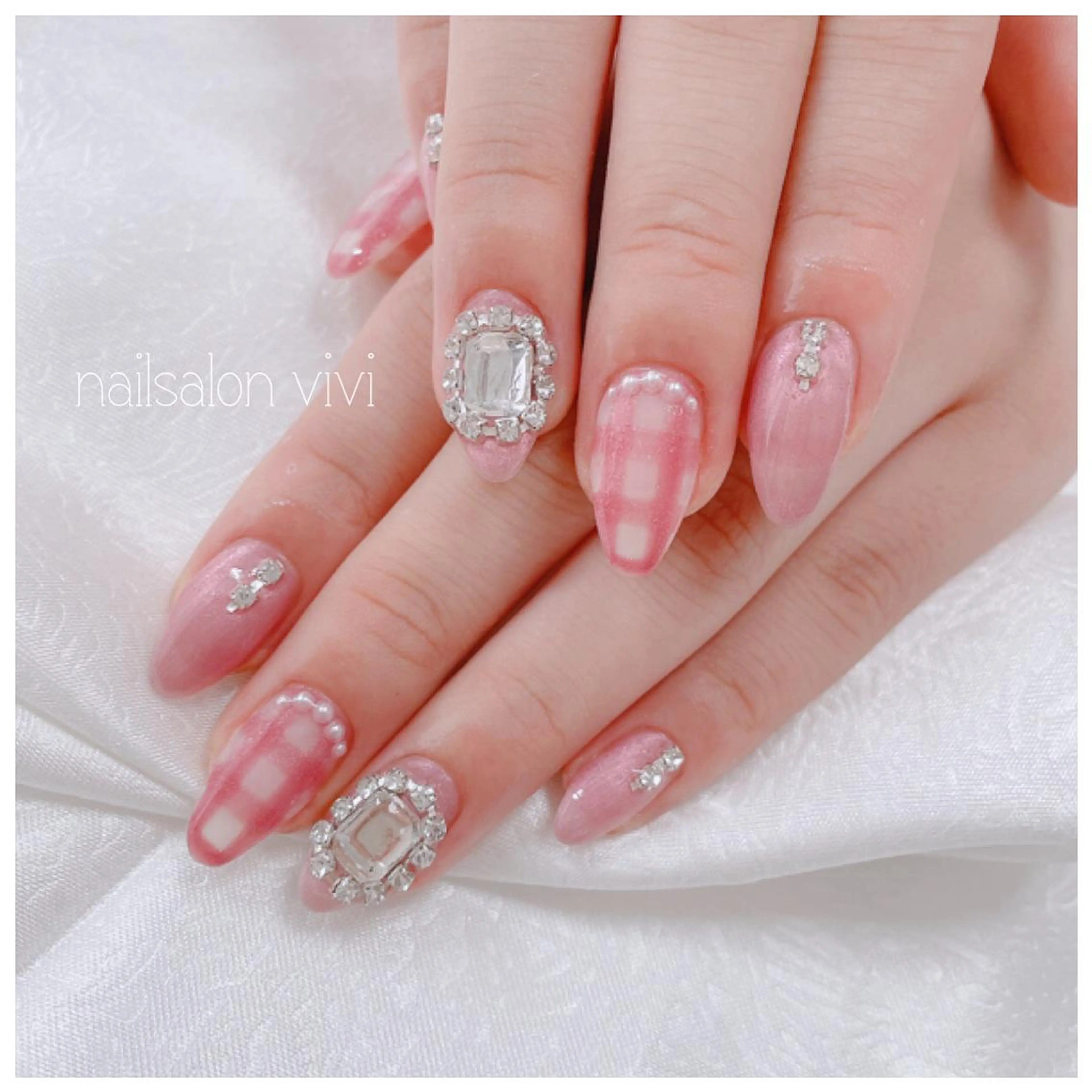 ネイル ＶＩＶＩ nailsalonのネイルデザイン