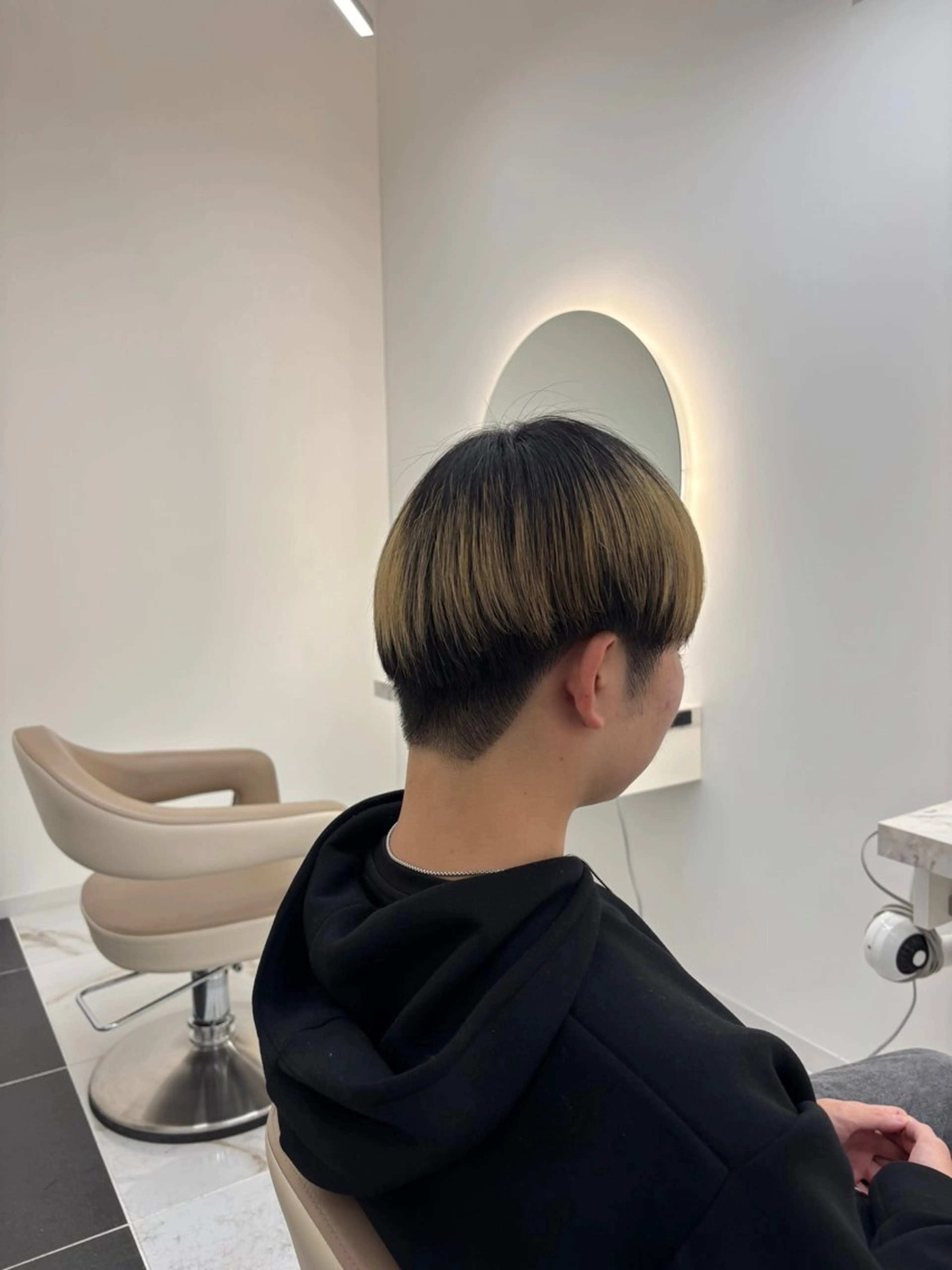 ショート メンズ マッシュ ショートヘア しんさか れいとのヘアスタイル