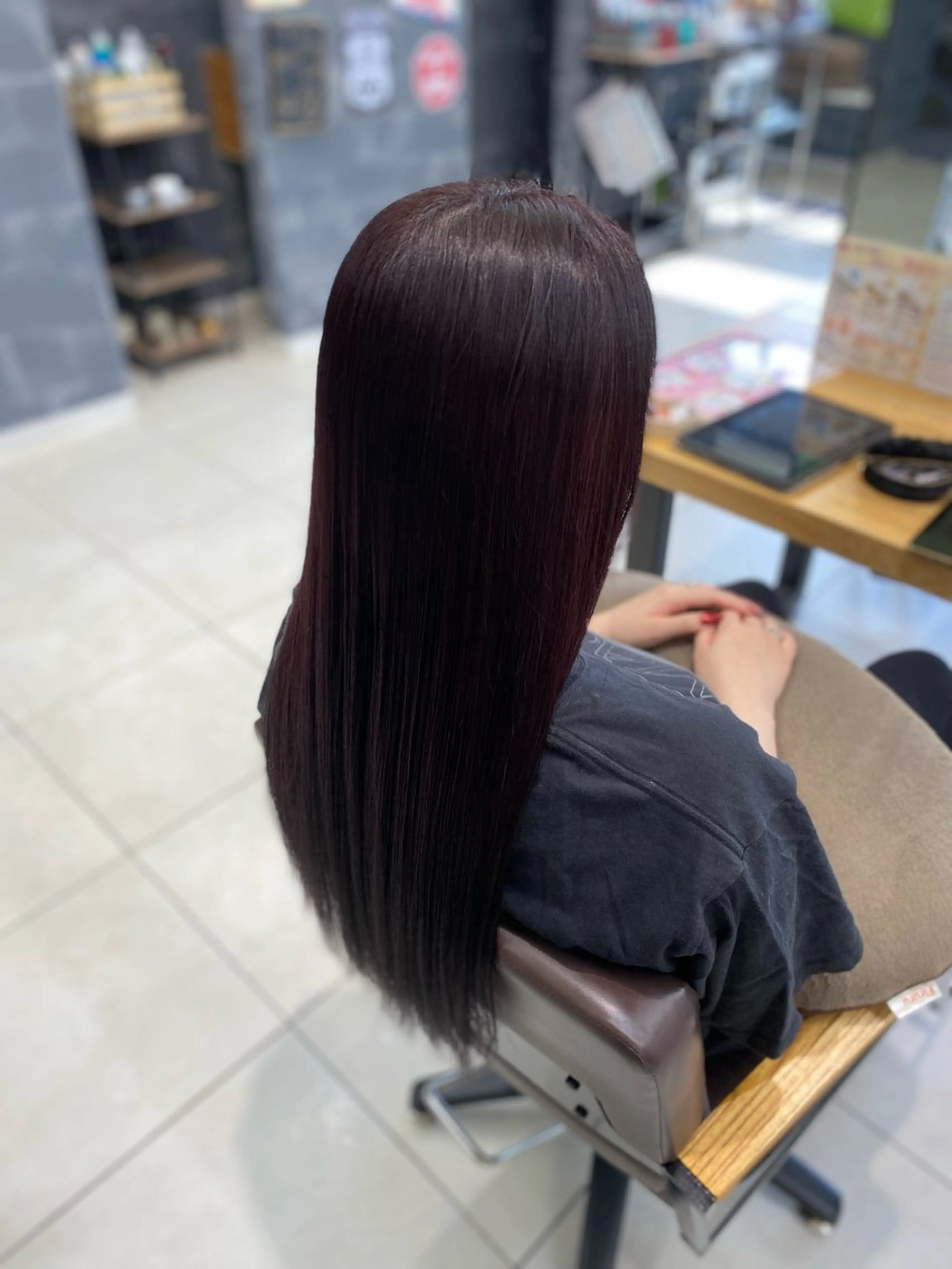 ロング カラー ブリーチ ブラウンカラー ブリーチなしカラー トリートメント ヘアカラー Laulu 佐藤壮也のヘアスタイル