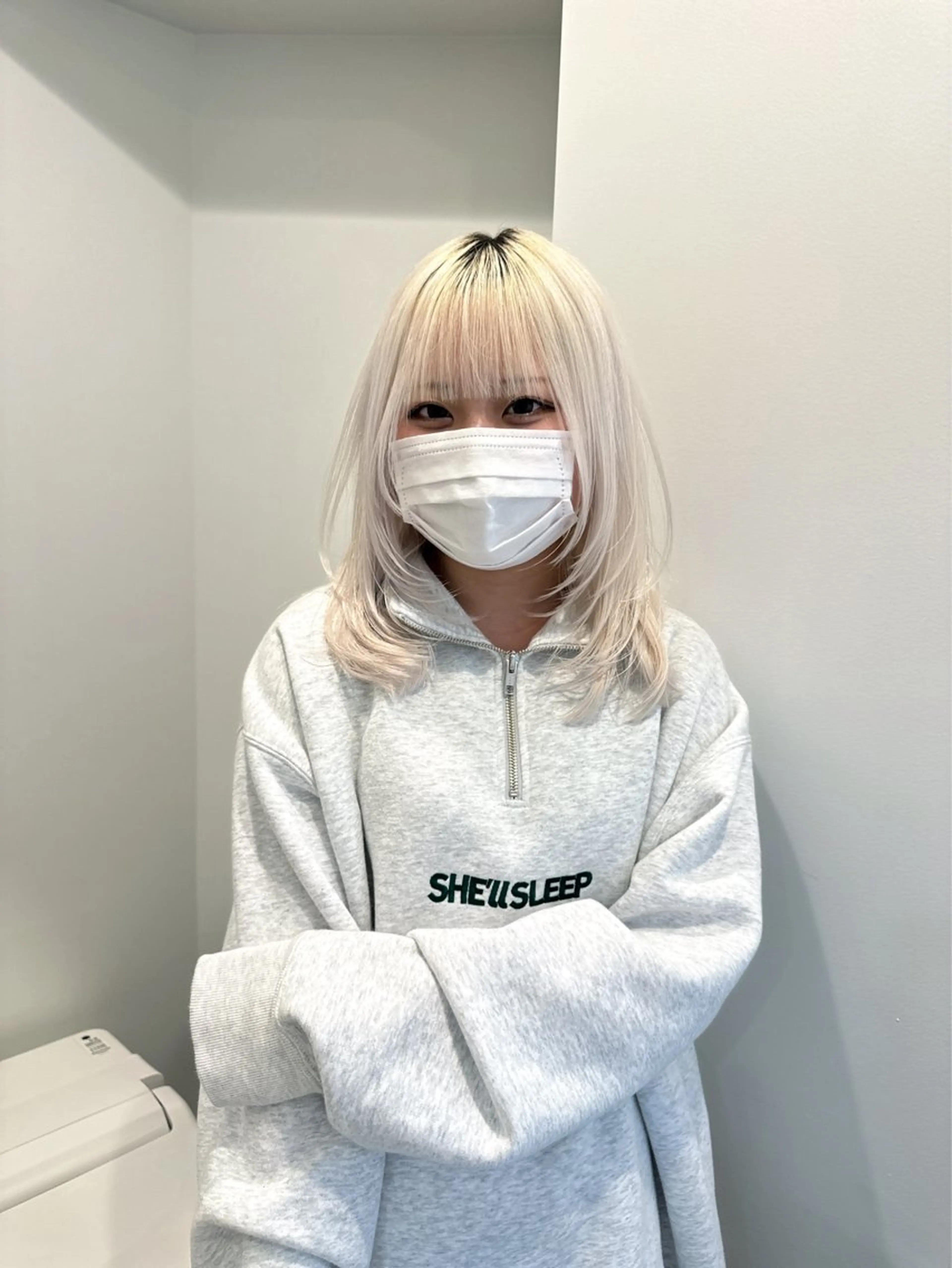 ロング カラー 切りっぱなしボブ レイヤー/縮毛矯正のヘアスタイル