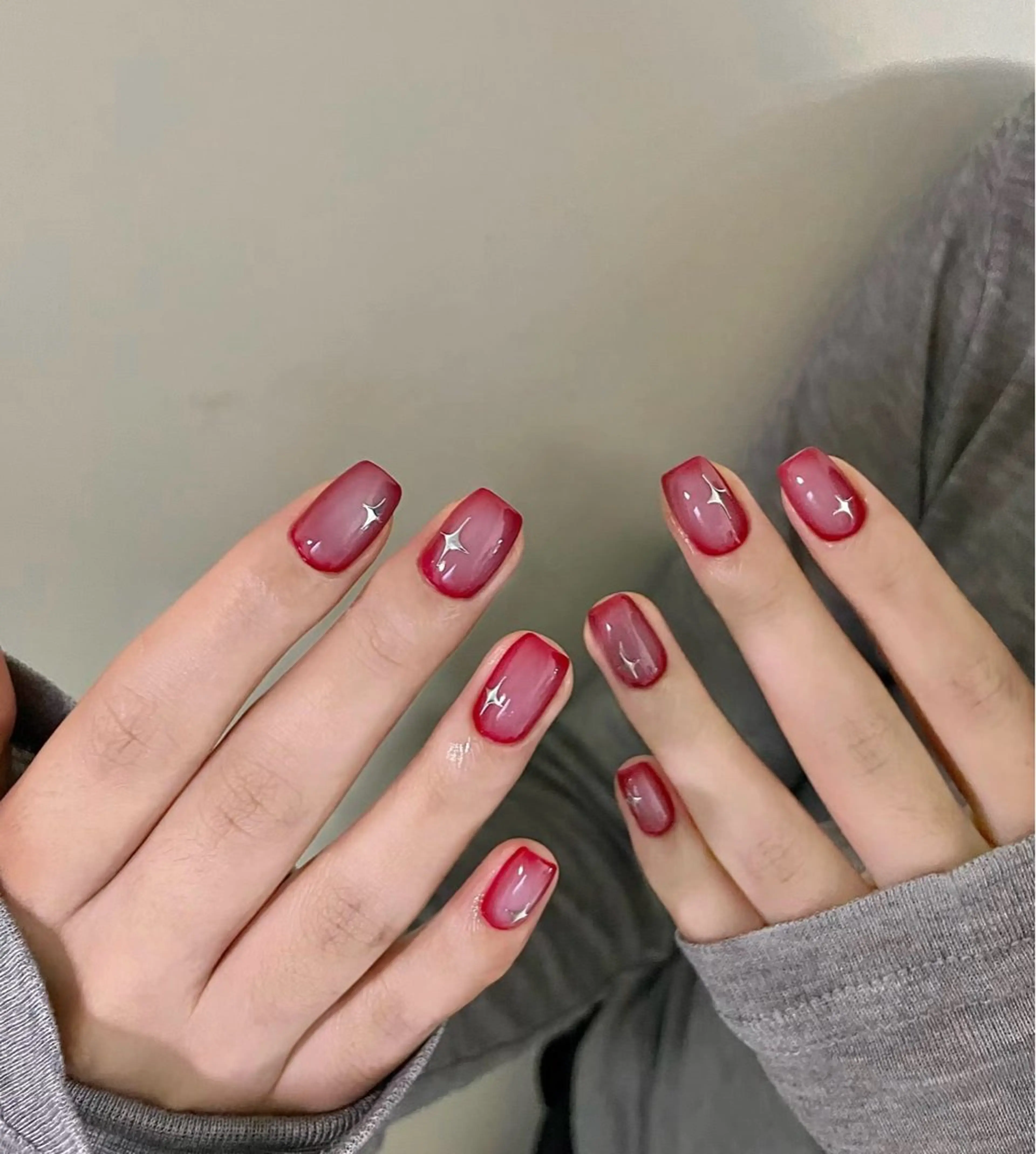 ネイル チークネイル ミラーネイル BabyYouMi nailのネイルデザイン