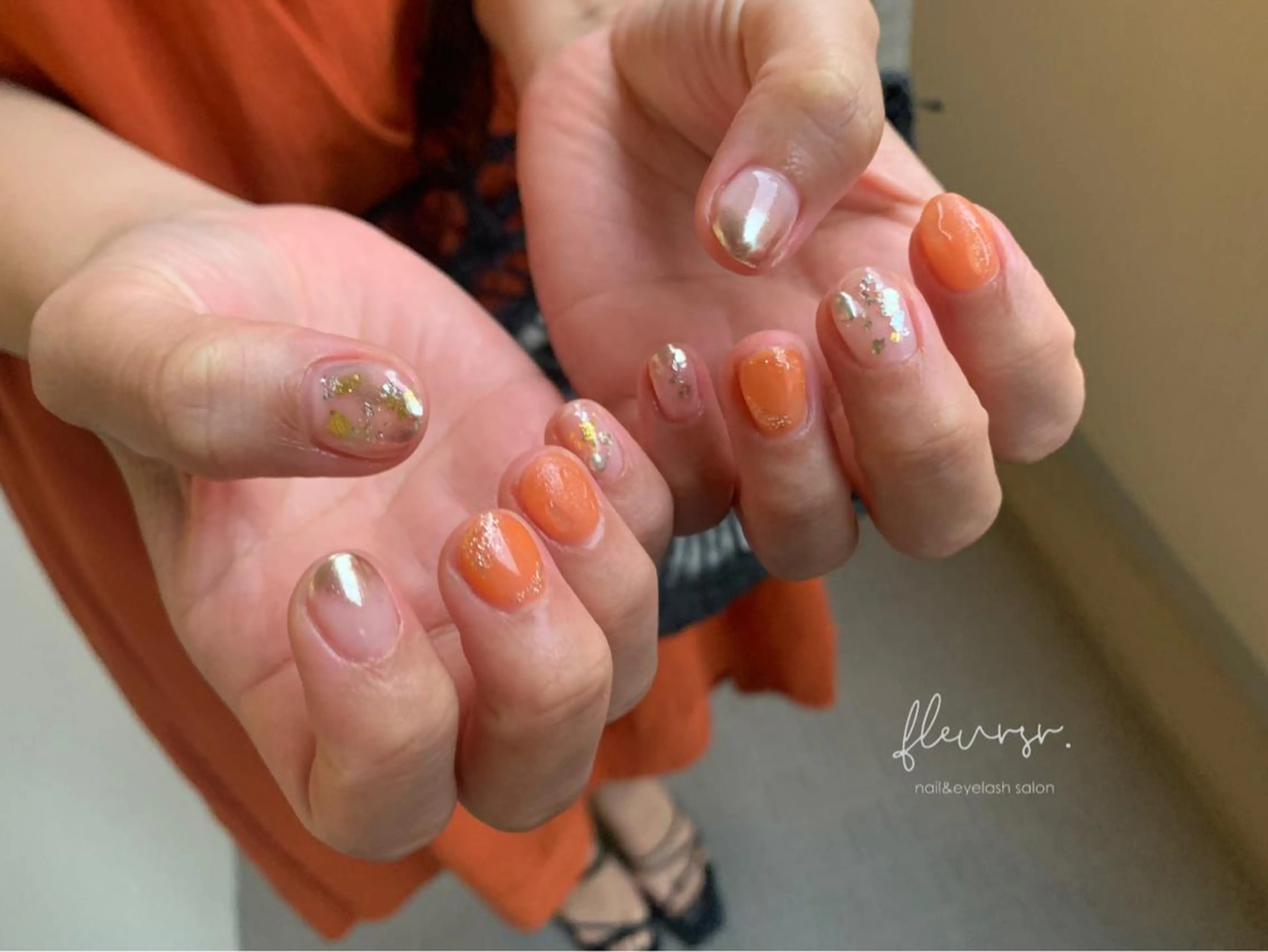 ネイル ニュアンスネイル オレンジ atore つかさのマツエク・マツパデザイン