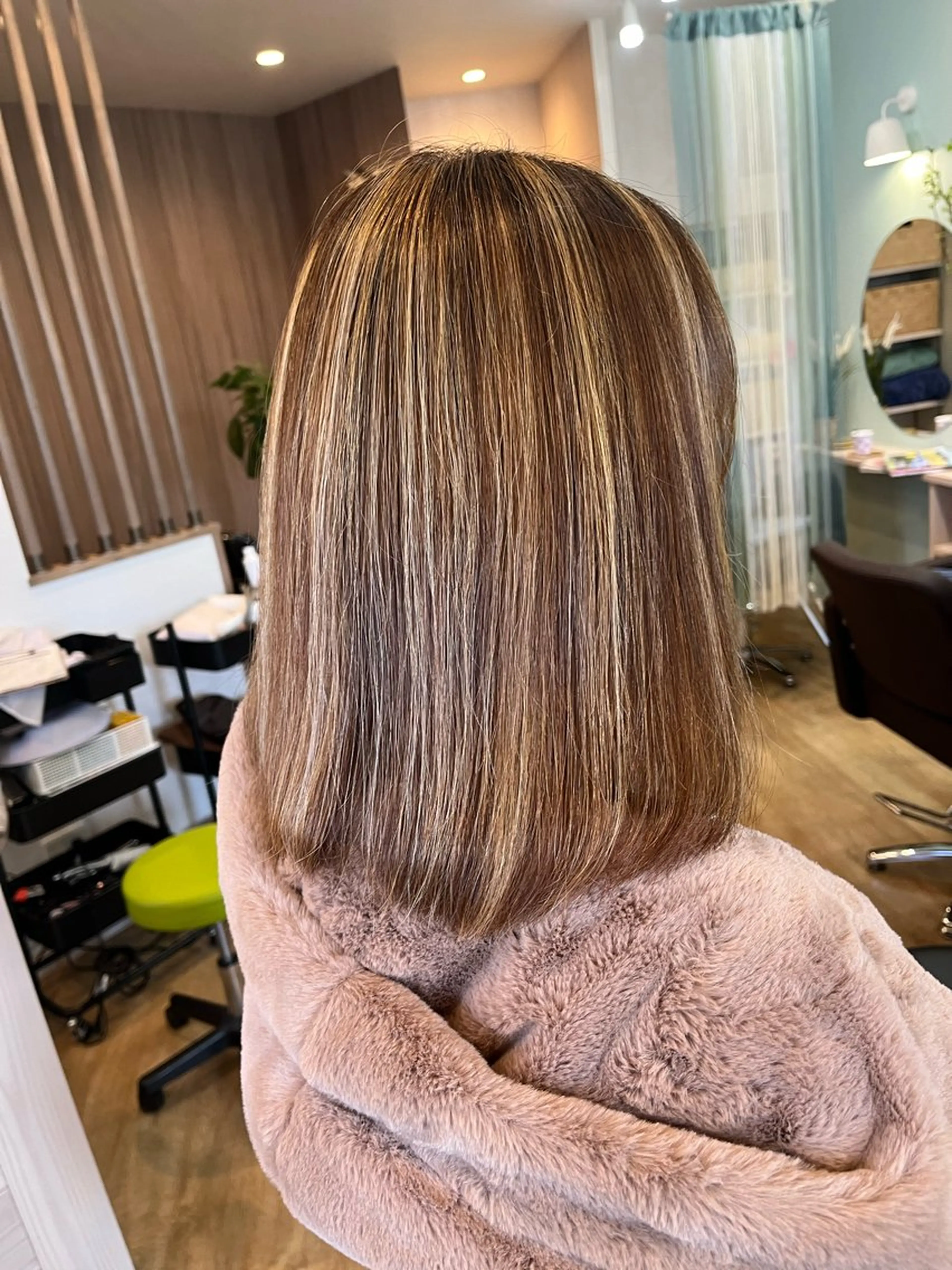 セミロング カラー ヘアアレンジ like みやびのヘアスタイル
