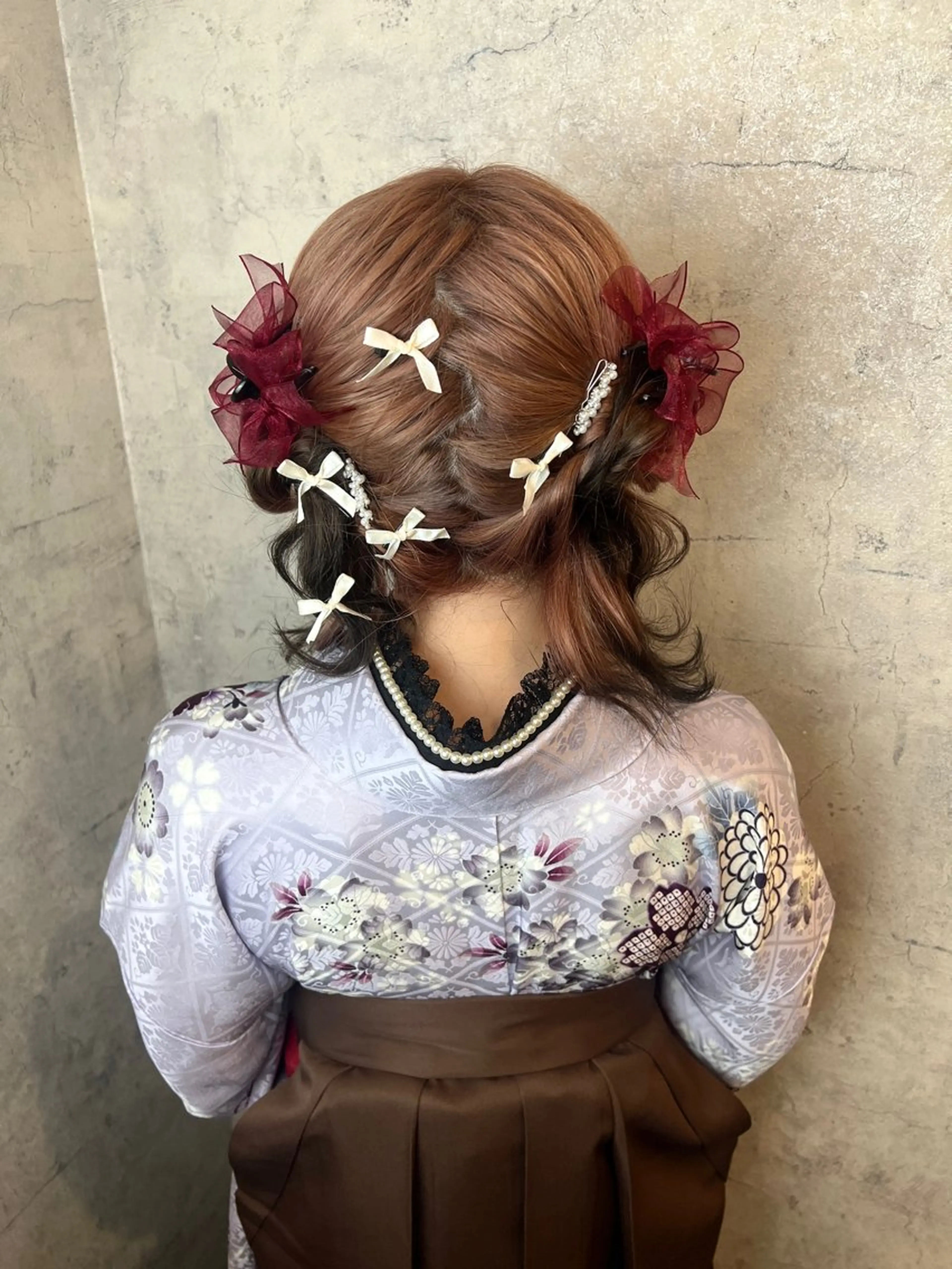 ミディアム 卒業式のヘアスタイル 【カメレオン】 しょうた みくꨄのマツエク・マツパデザイン