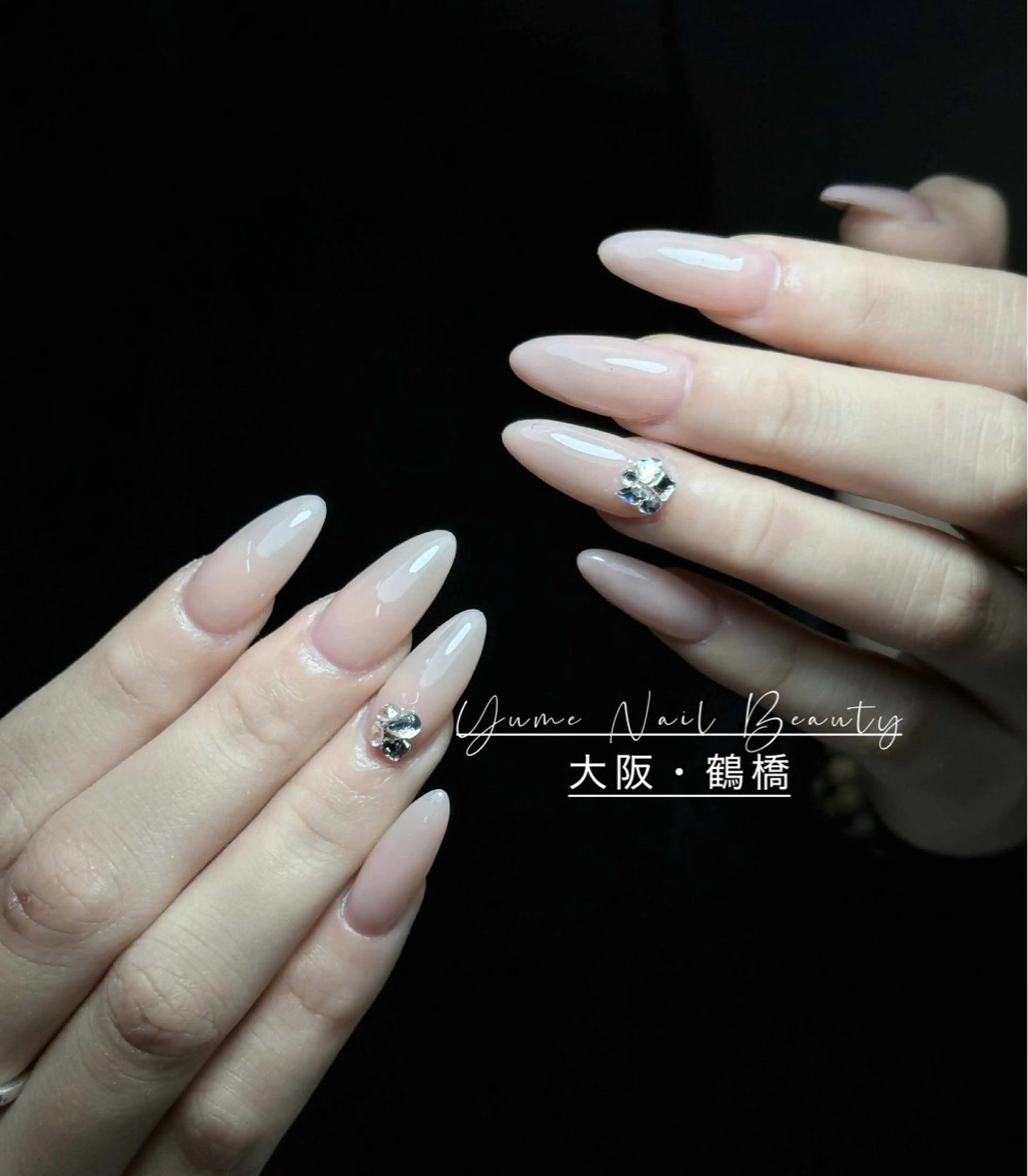 ミディアム ガー NAILのネイルデザイン