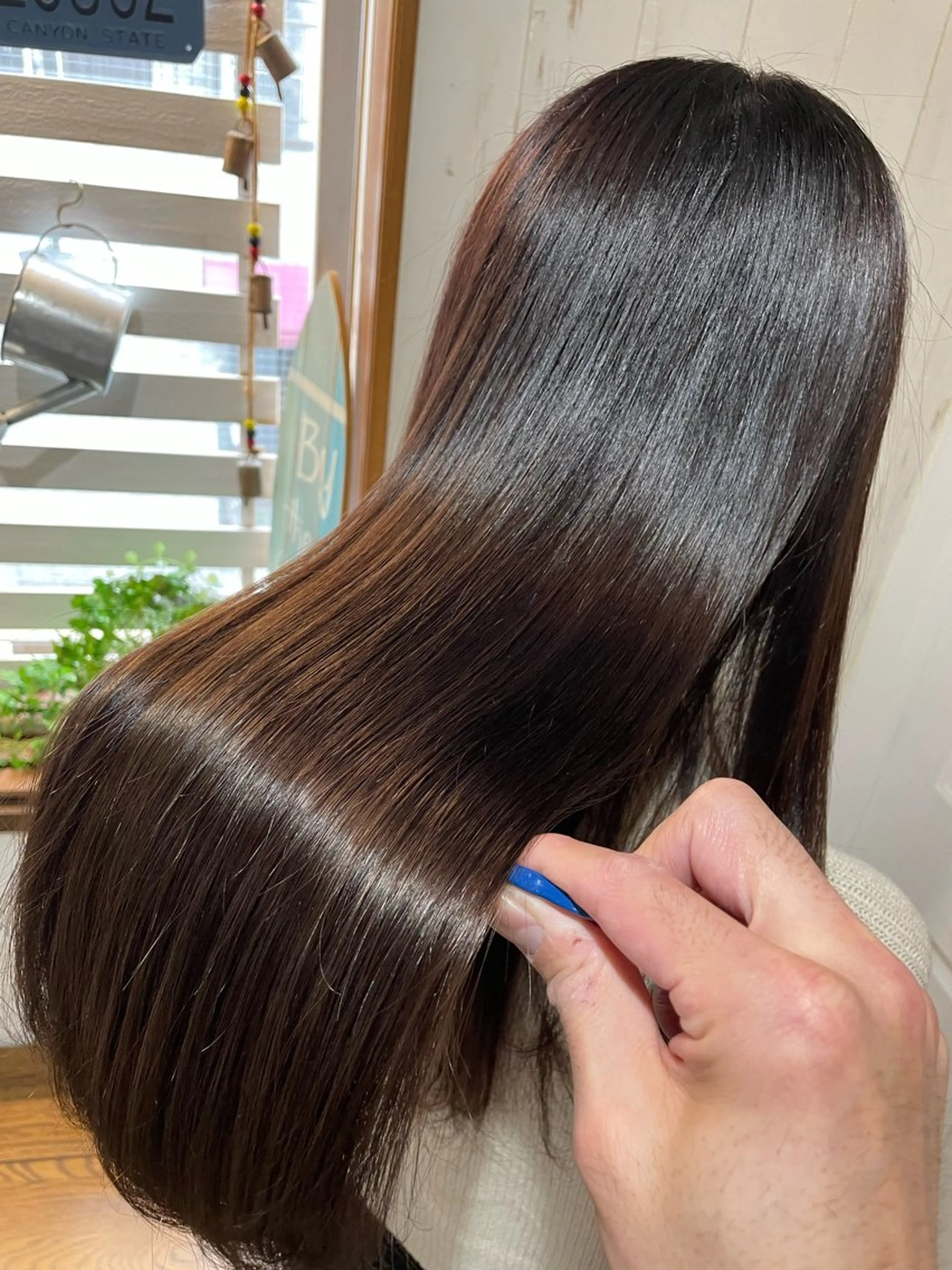 ロング カット 縮毛矯正 トリートメント 西川 敏夫のヘアスタイル