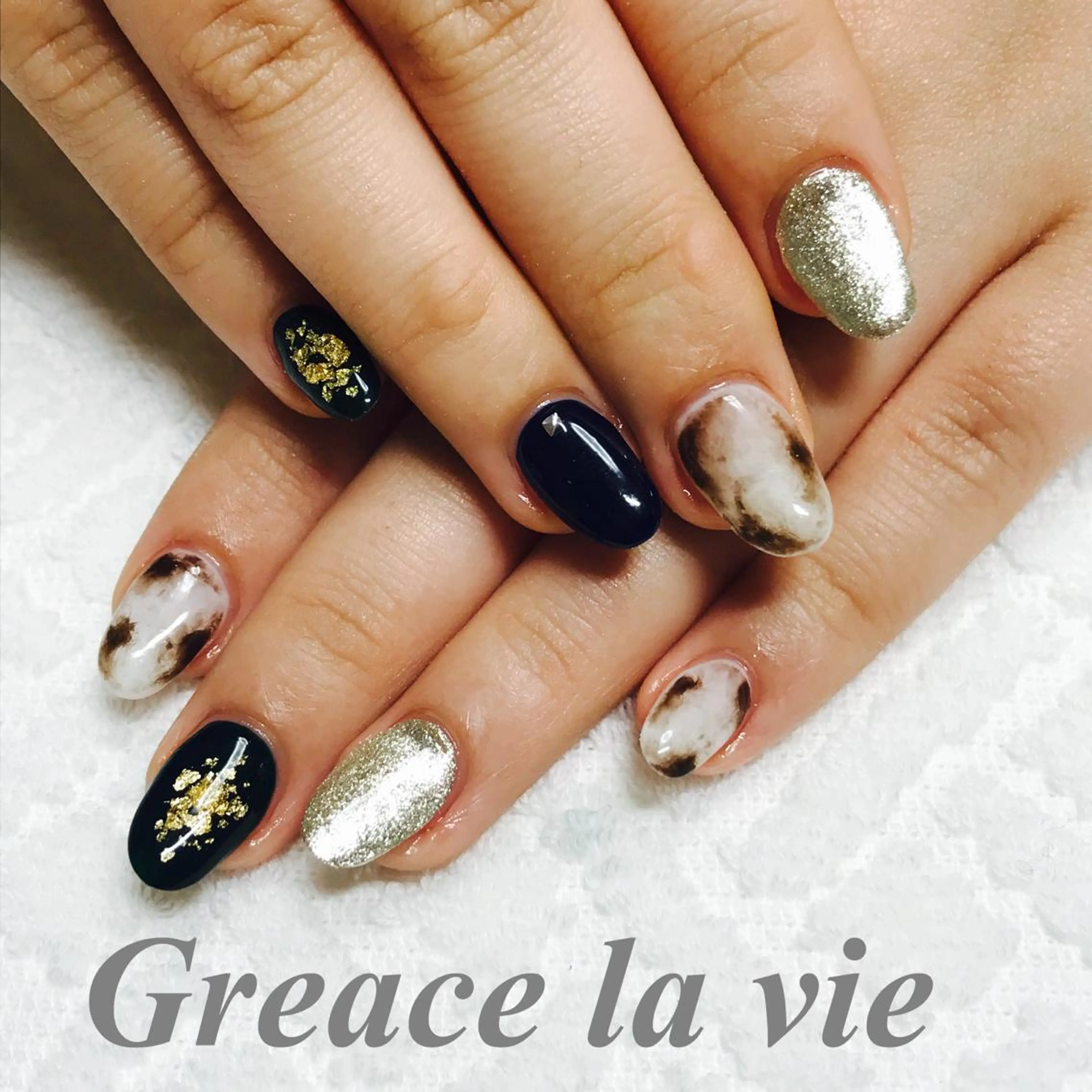 ミディアム カラー パーマ ヘアアレンジ キッズ ネイル マツエク・マツパ Greace la vie所属・Greace  la vieのネイルデザイン