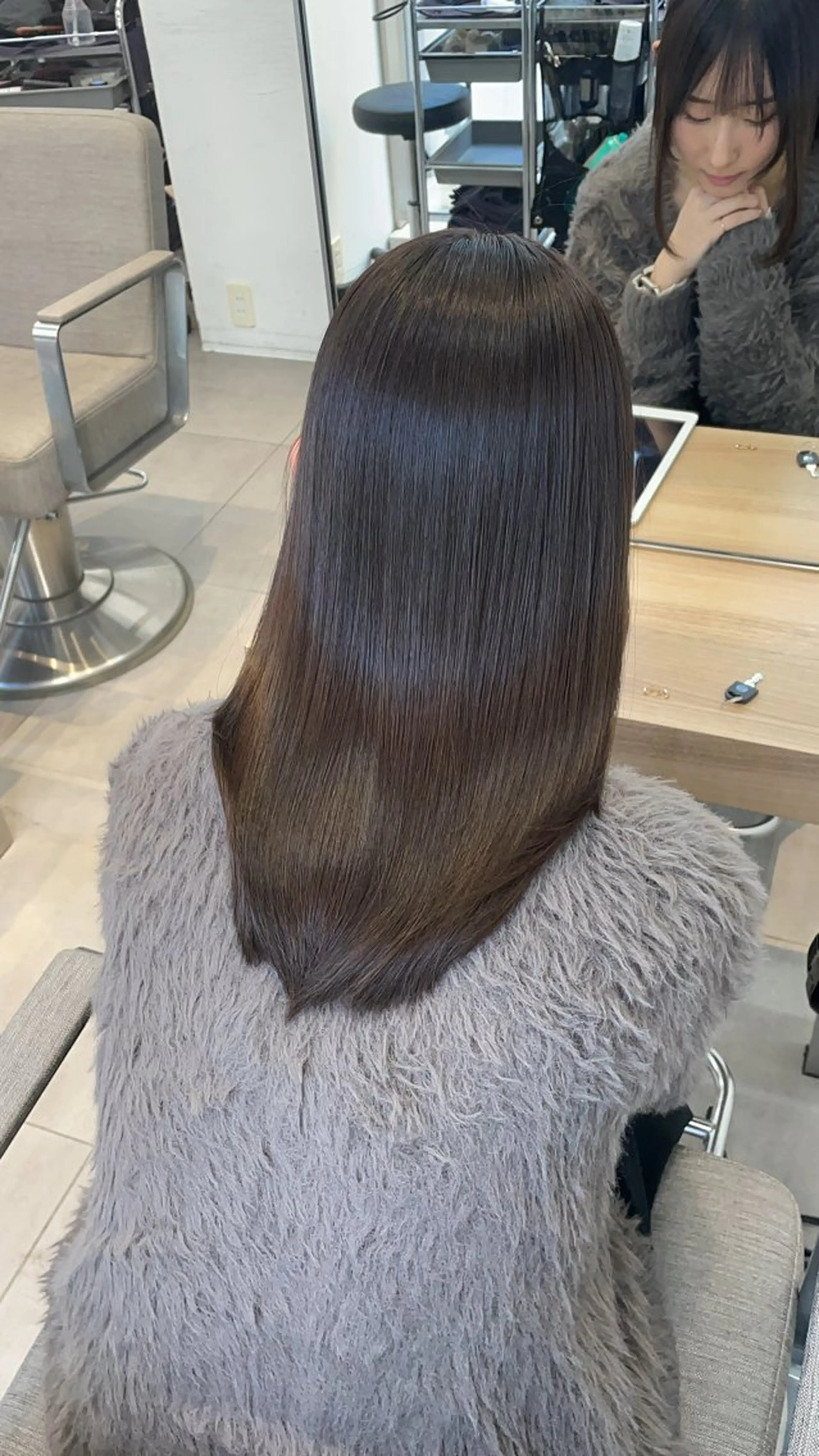 セミロング カラー 髪質改善 ✨髪質改善✨美髪 矯正🫧小泉のヘアスタイル