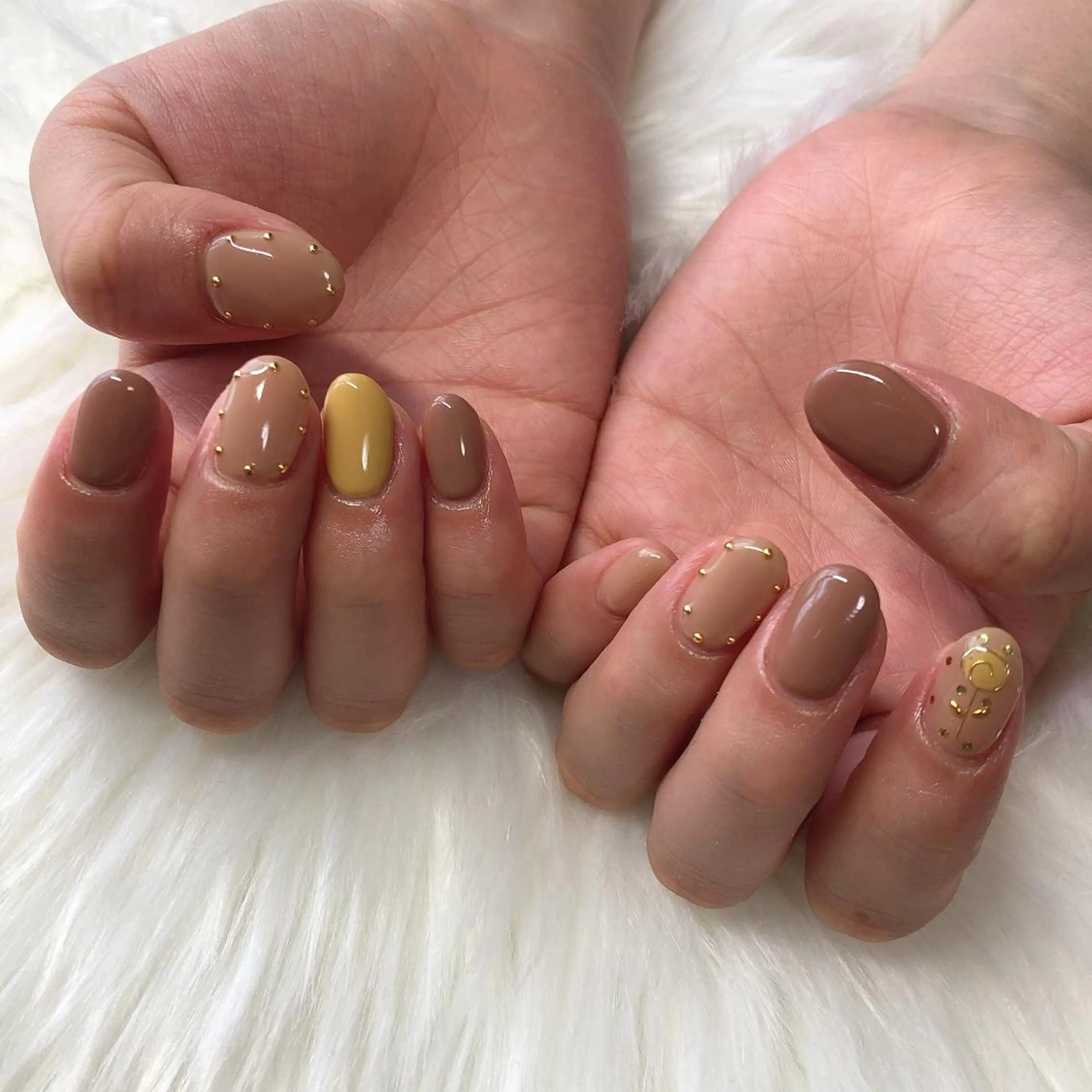 ネイル ハンドネイル 西岡 杏のネイルデザイン