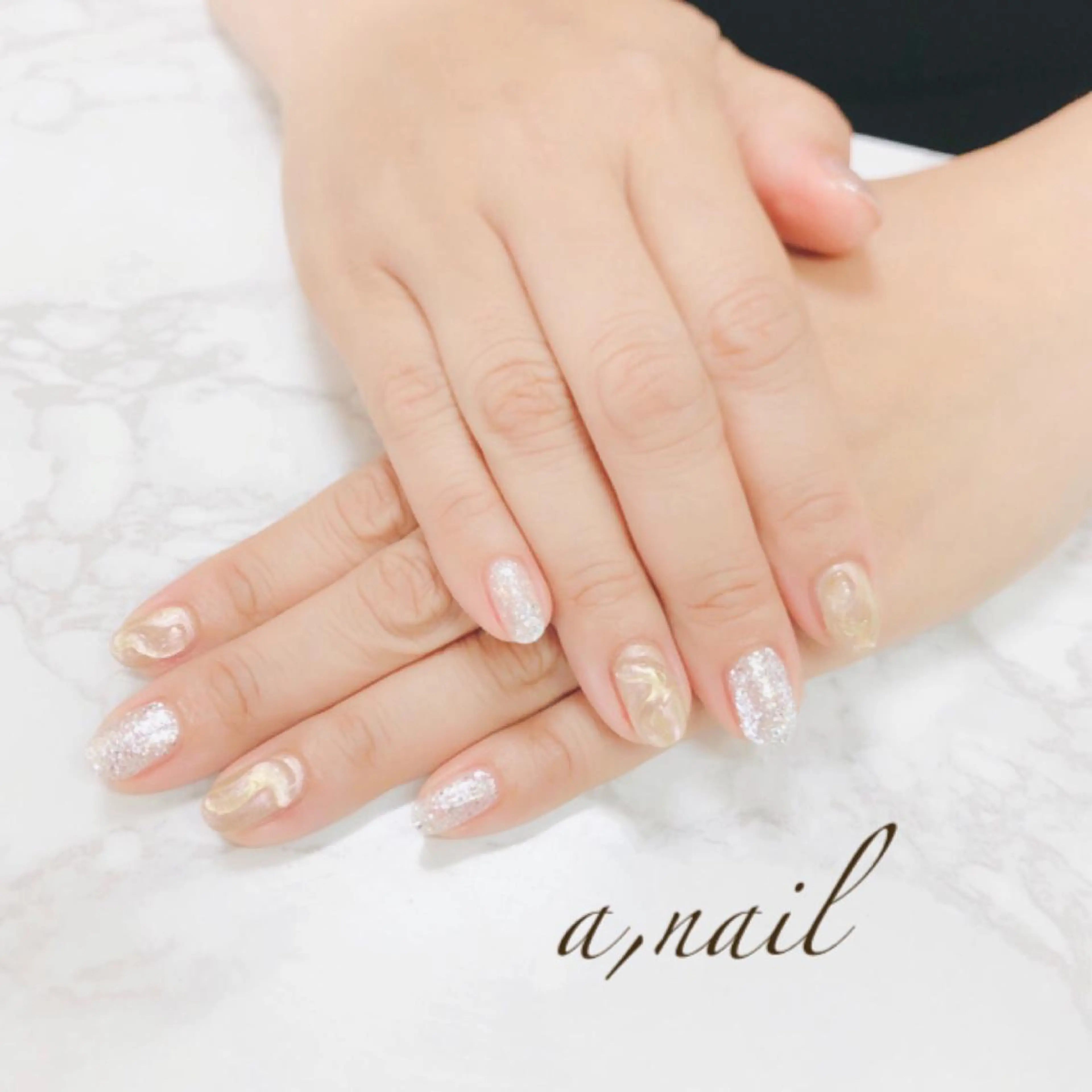 ネイル フットネイル ジェルネイル グラデーション ワンカラーネイル シンプルネイル ハンドネイル ネイルサロン エーネイルのネイルデザイン