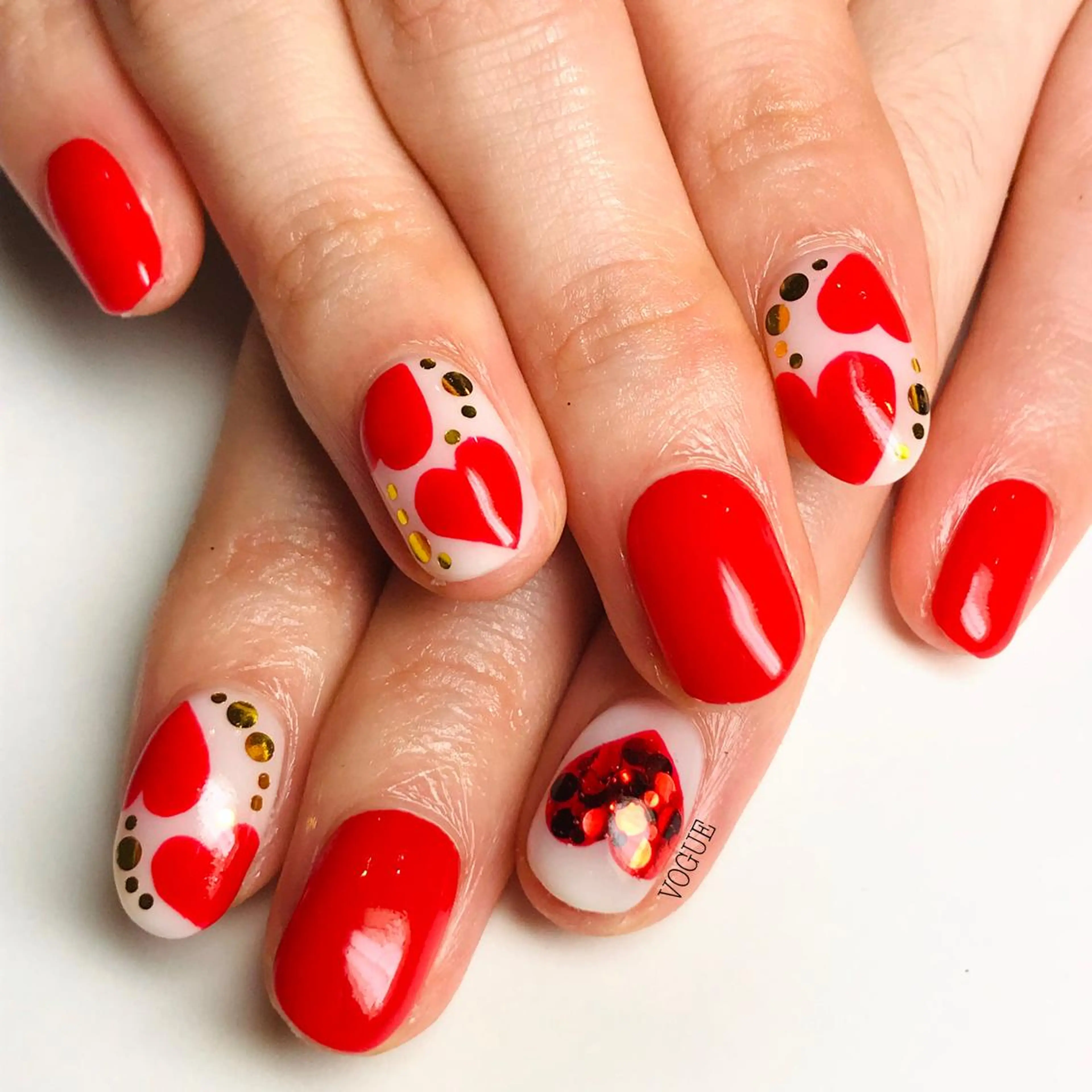 ネイル ハート ハンドネイル VOGUE ×SWANのネイルデザイン