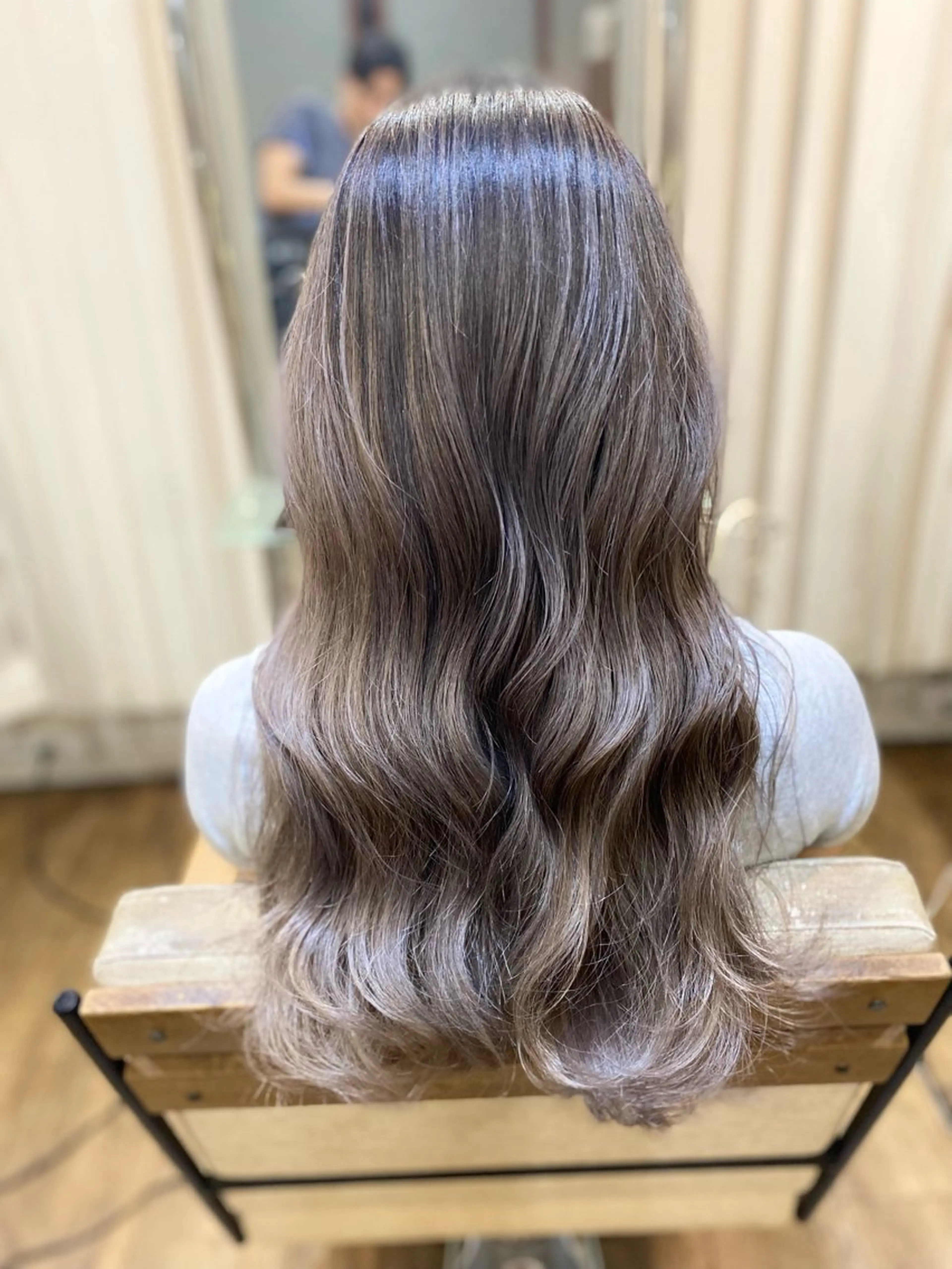 ミディアム レイヤーカット カット ヘアカラー トリートメント 👑指名率No.1 👑坂口飛翔のヘアスタイル