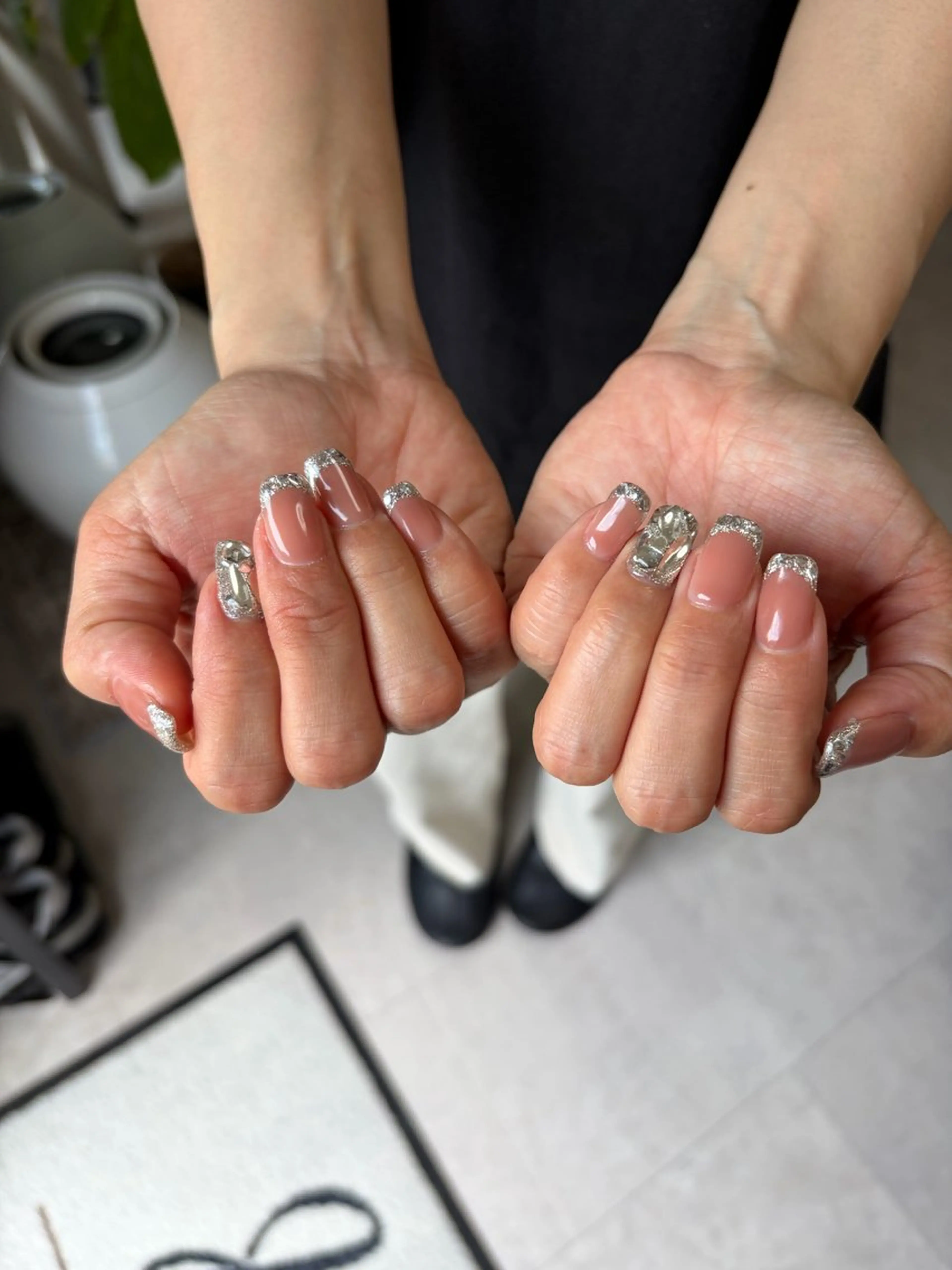 ネイル フレンチネイル ガラスフレンチ ハンドネイル RISA joie nailのネイルデザイン
