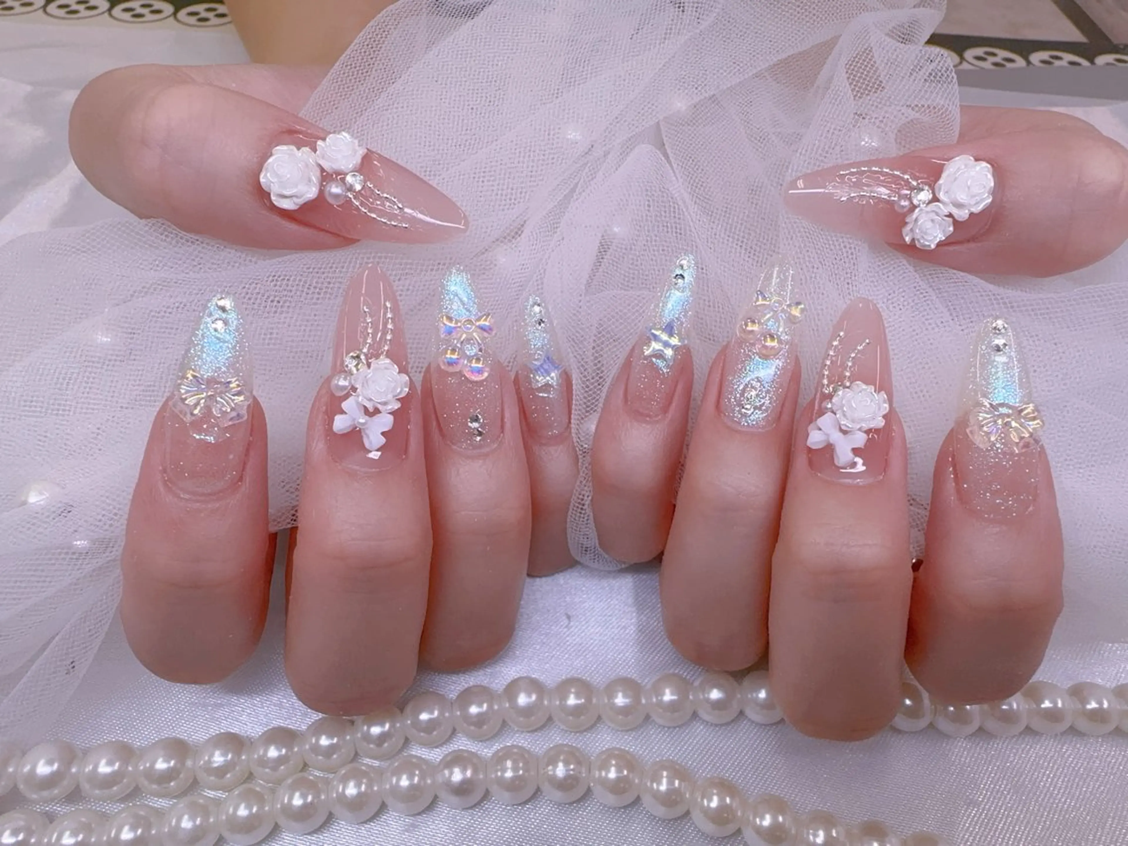 ネイル UMI ネイルサロン新宿🎀のネイルデザイン