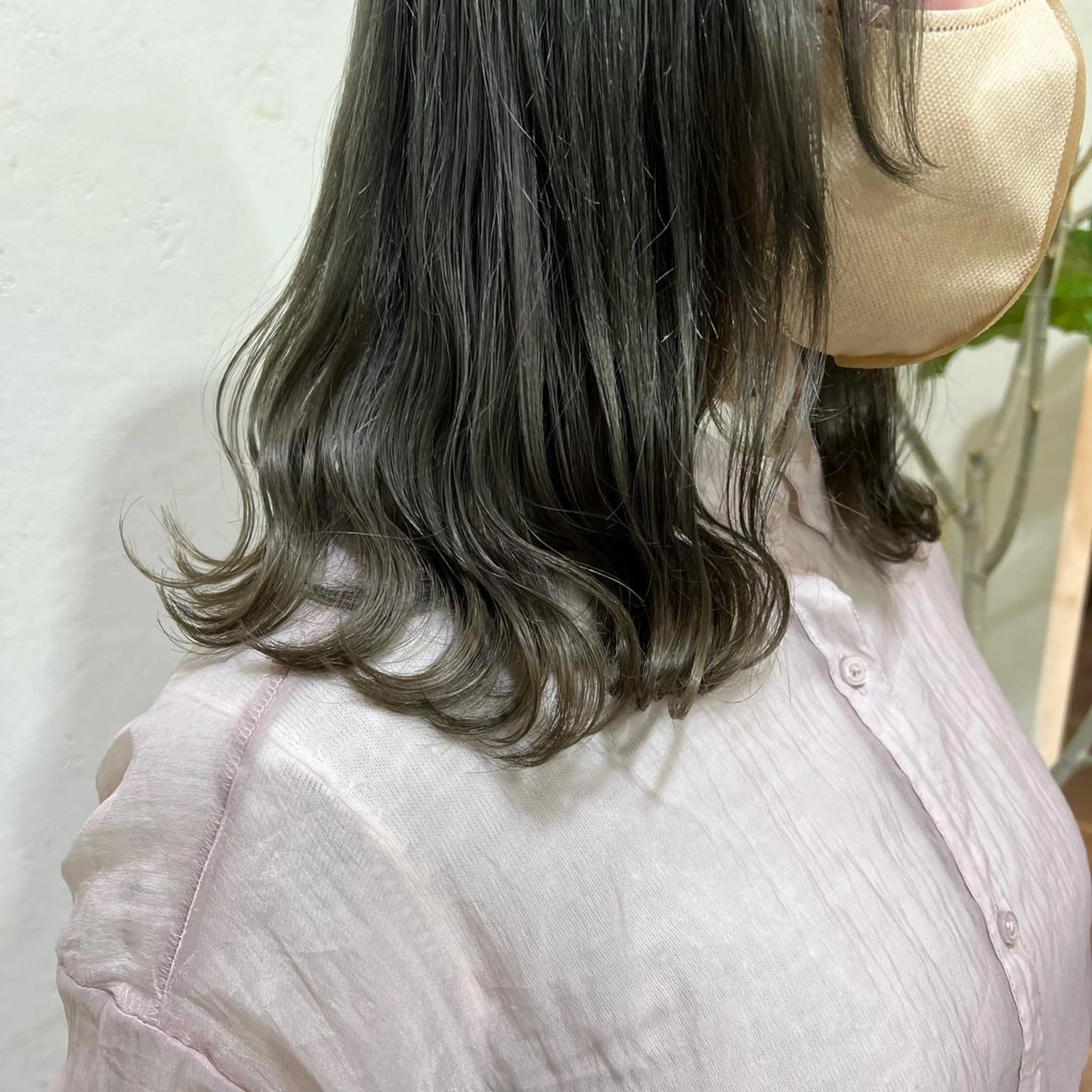 カラー グレージュ カーキグレージュ 暗髪/艶髪/Ono .のヘアスタイル