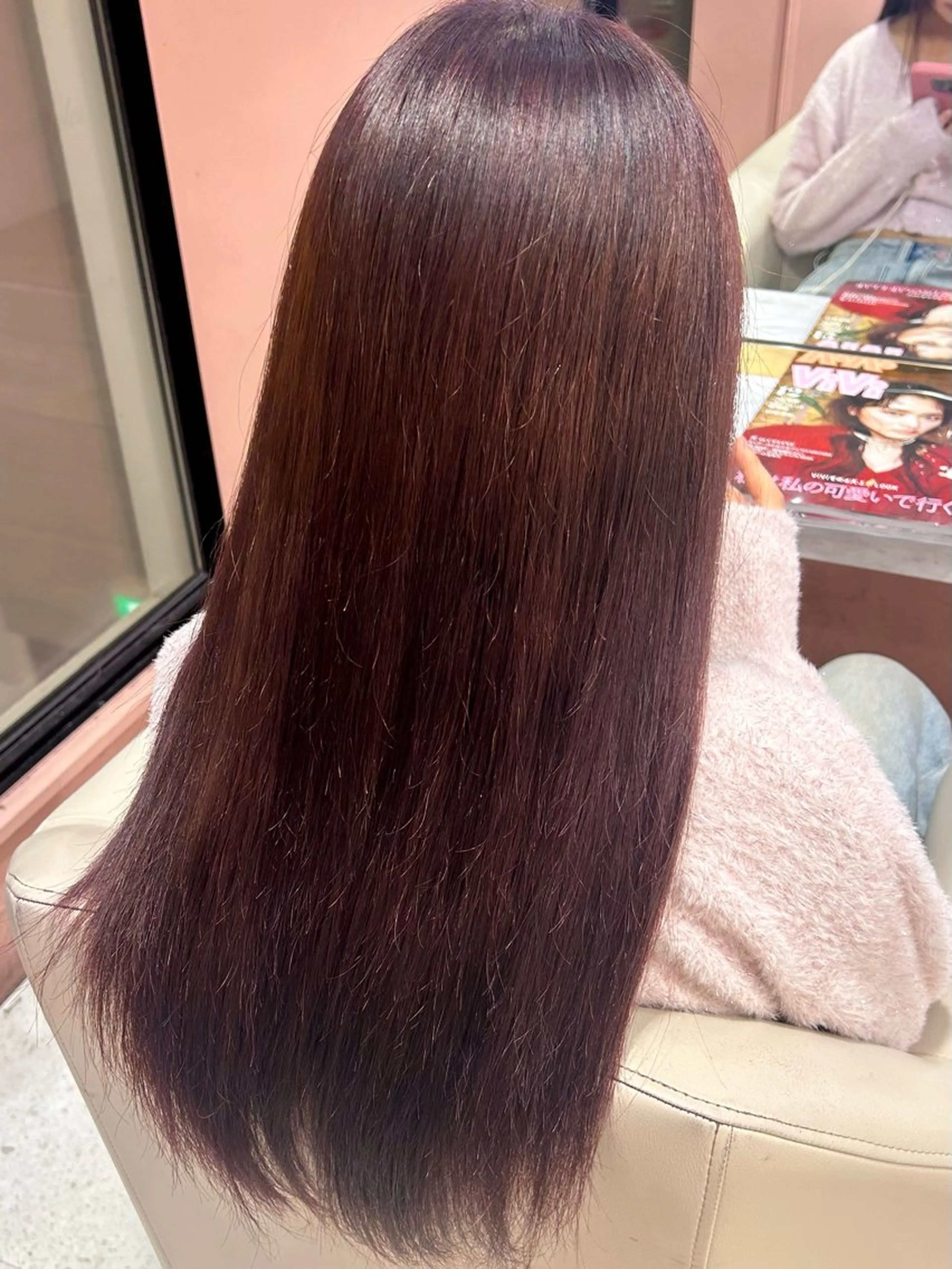 ロング カラー ブラウンカラー ピンクカラー ピンクブラウン Chérie Honokaのヘアスタイル