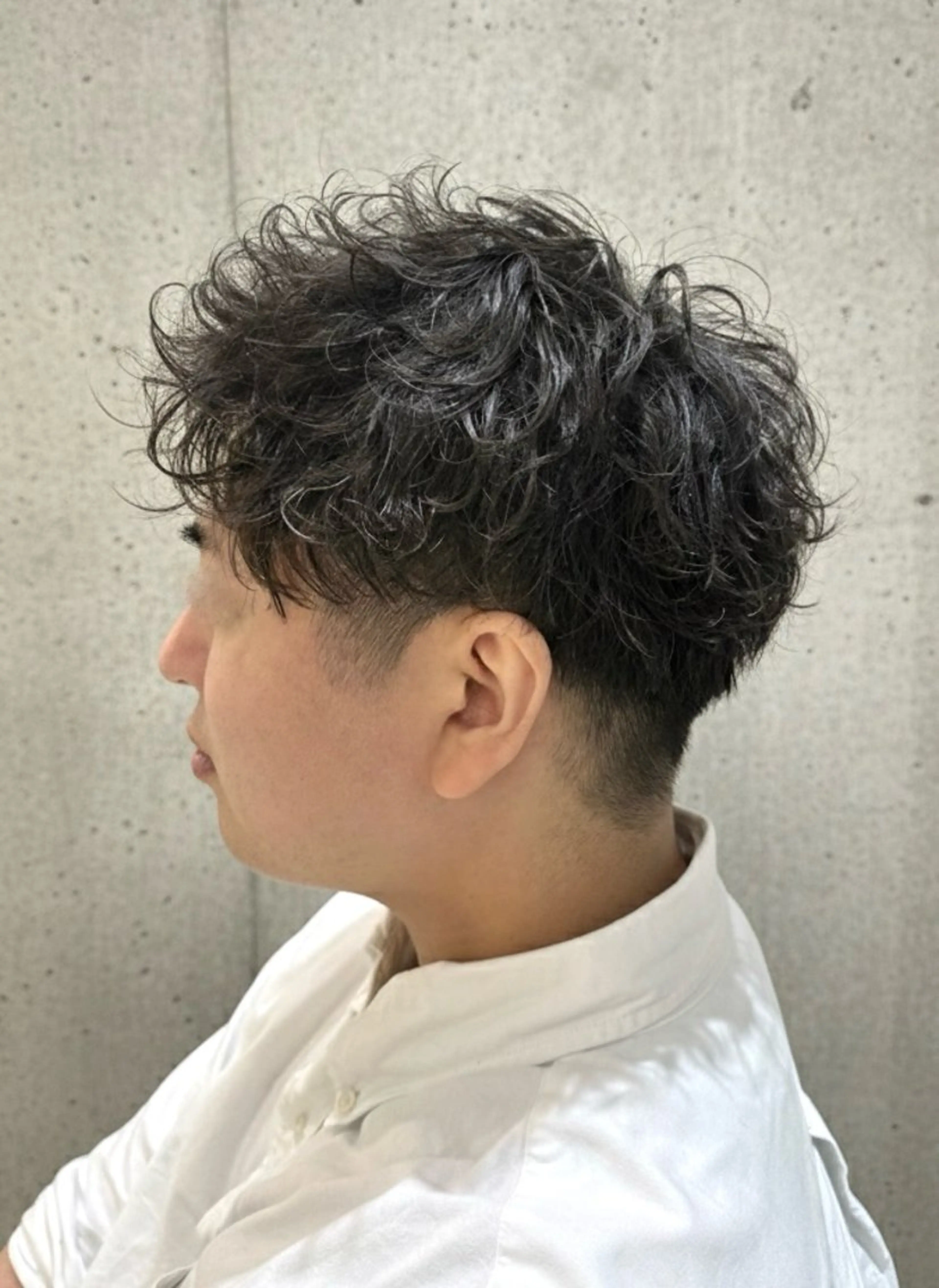 ショート パーマ メンズ 刈り上げ カット パーマ 大人メンズパーマ /石川瑠青のヘアスタイル