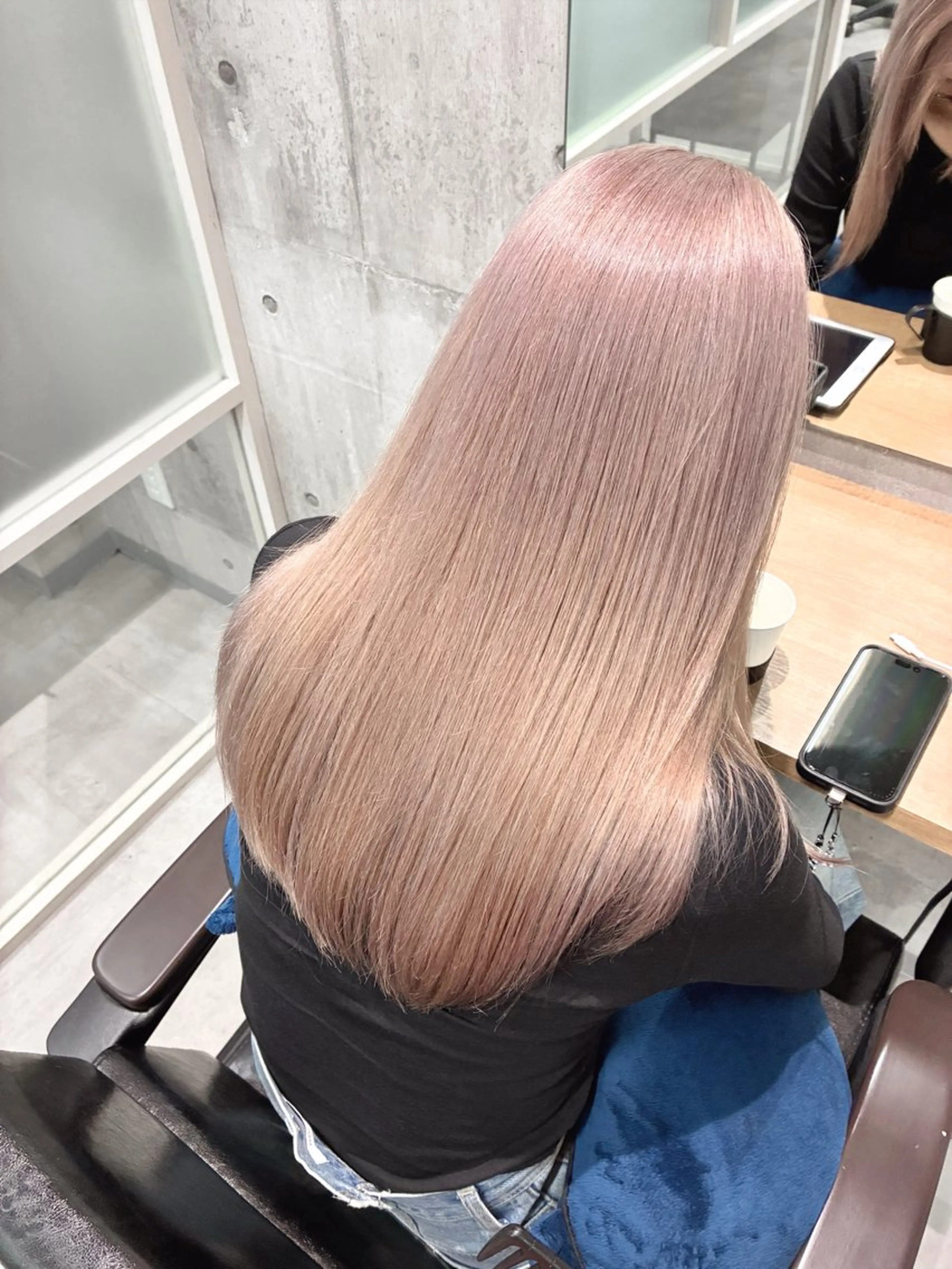 ロング カラー ブリーチ ケアブリーチ ダブルカラー イヤリングカラー ハイライトカラー カット ヘアカラー newi ナカノのヘアスタイル