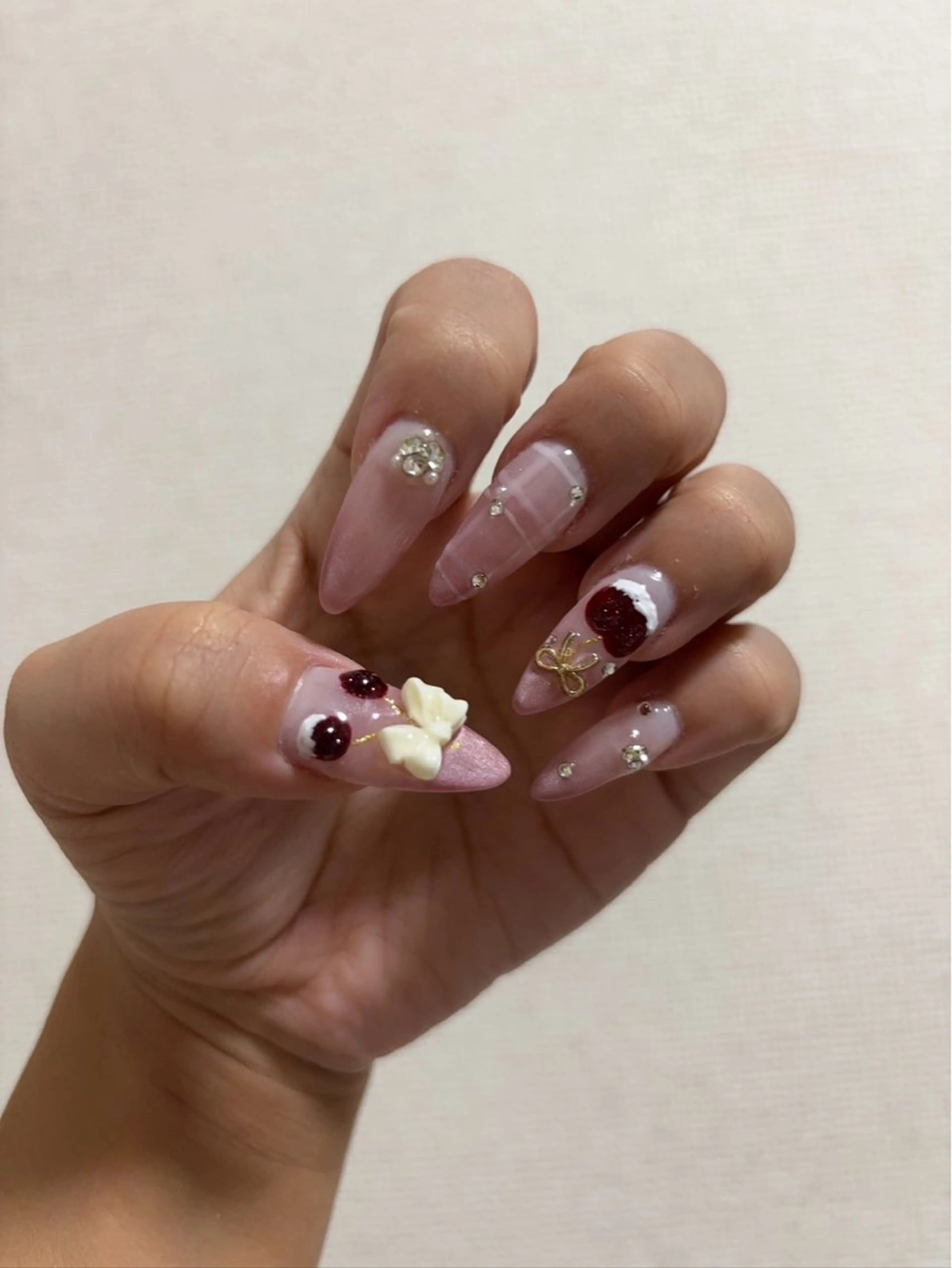 ネイル ガーリー 冬ネイル Malo nailのネイルデザイン