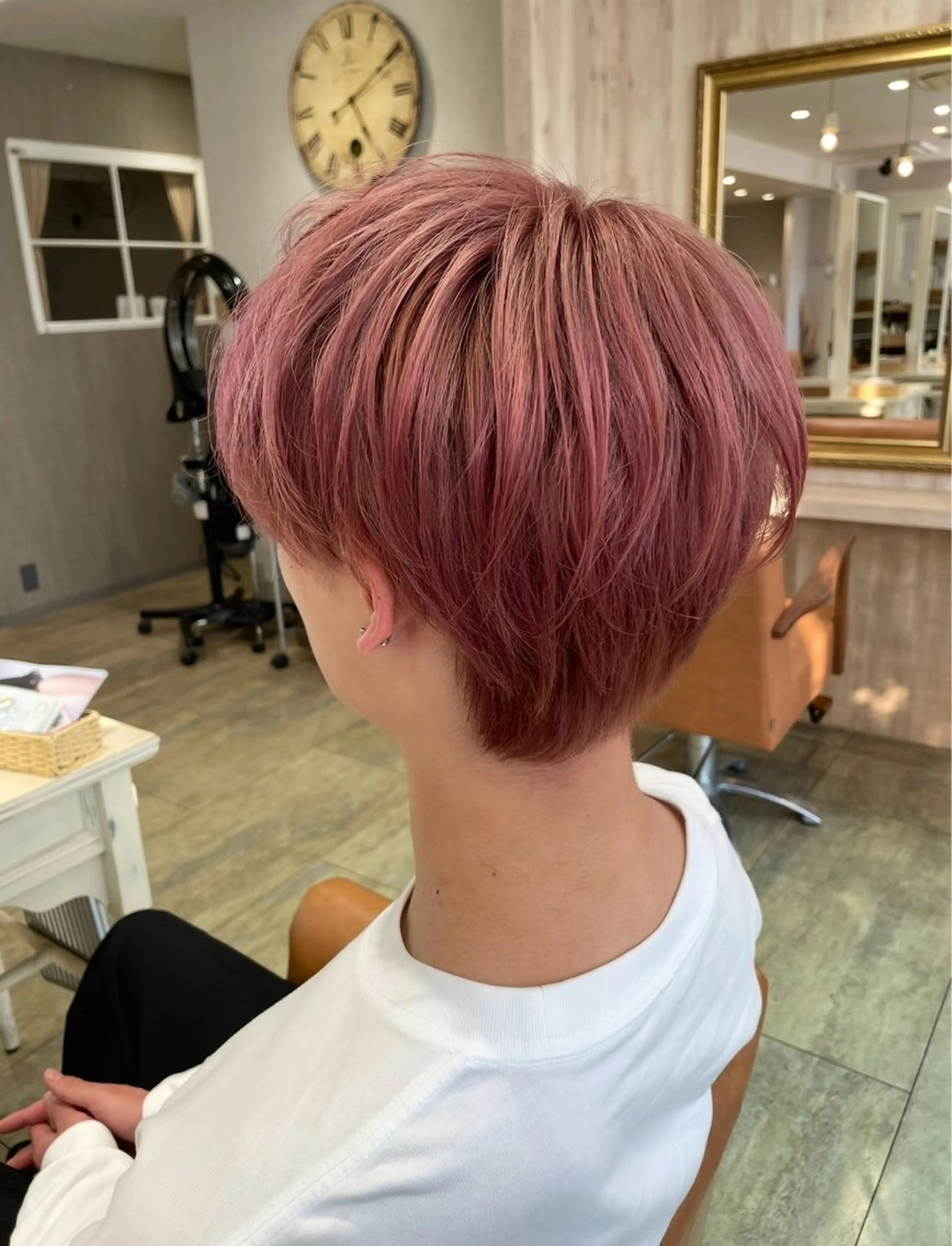 ショート ヘアカラー カラーモデル募集中✨ MIKUのヘアスタイル