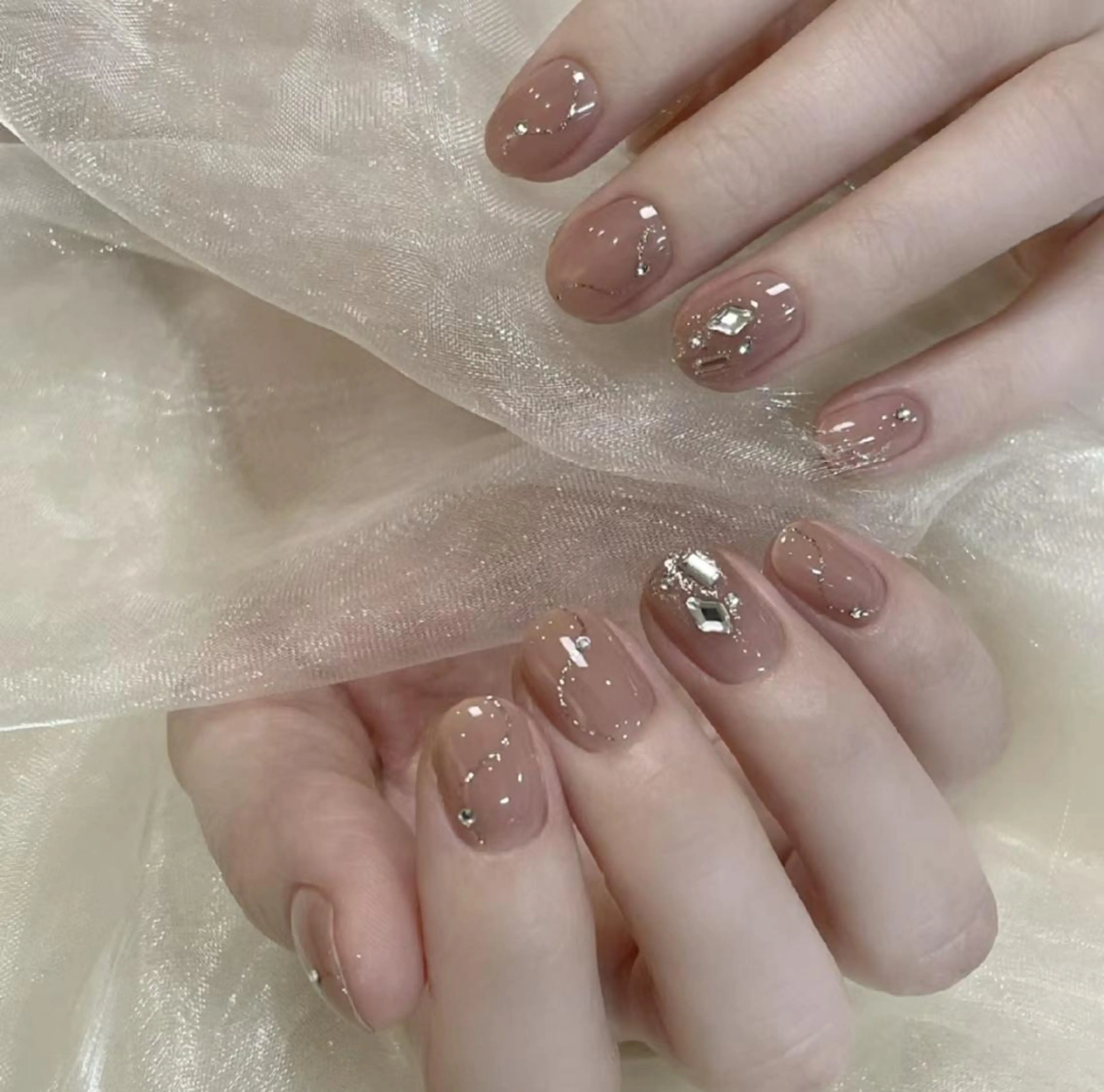 ネイル Queens PUPUのネイルデザイン