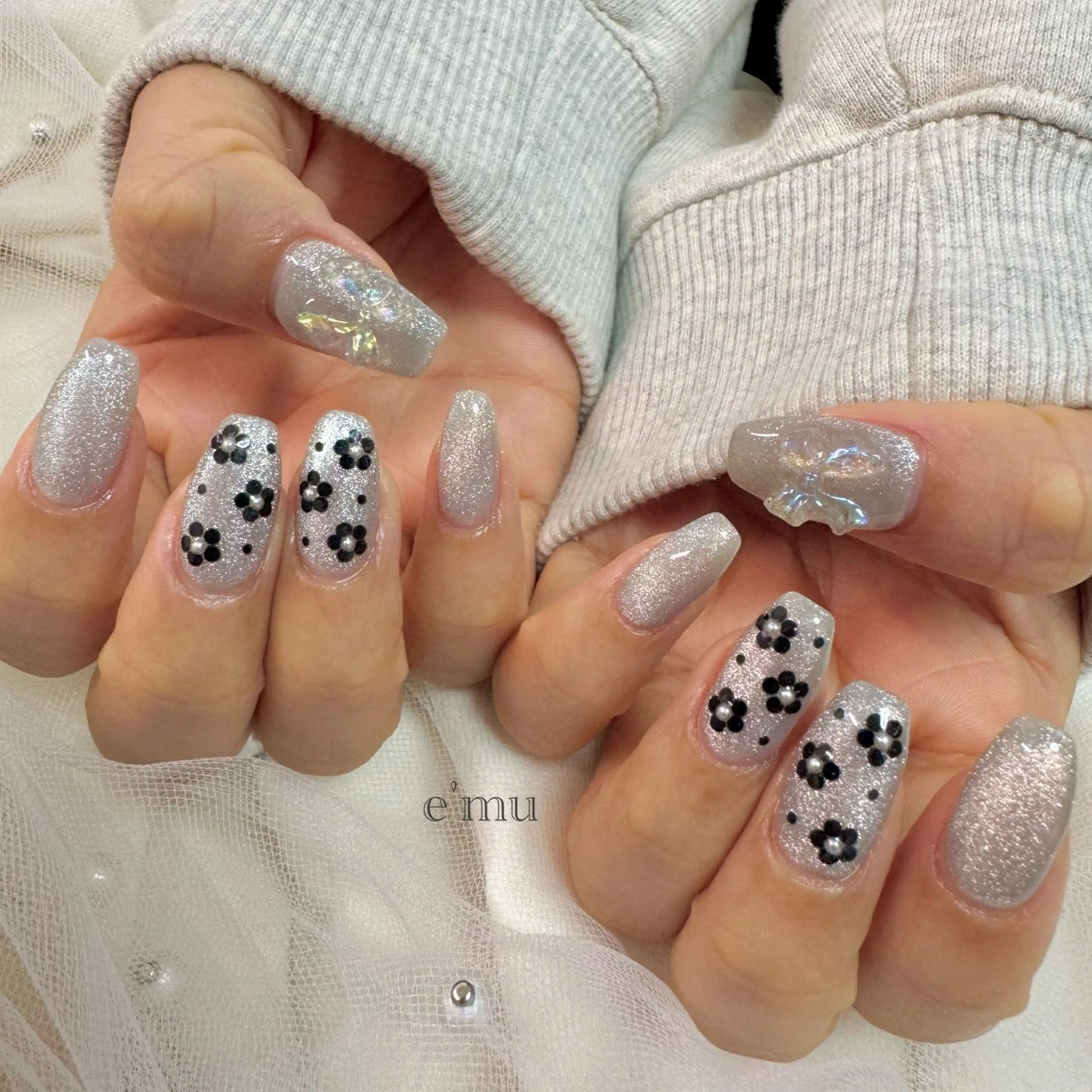 ネイル フラワーネイル マグネットネイル nail salon e'mu💐のネイルデザイン