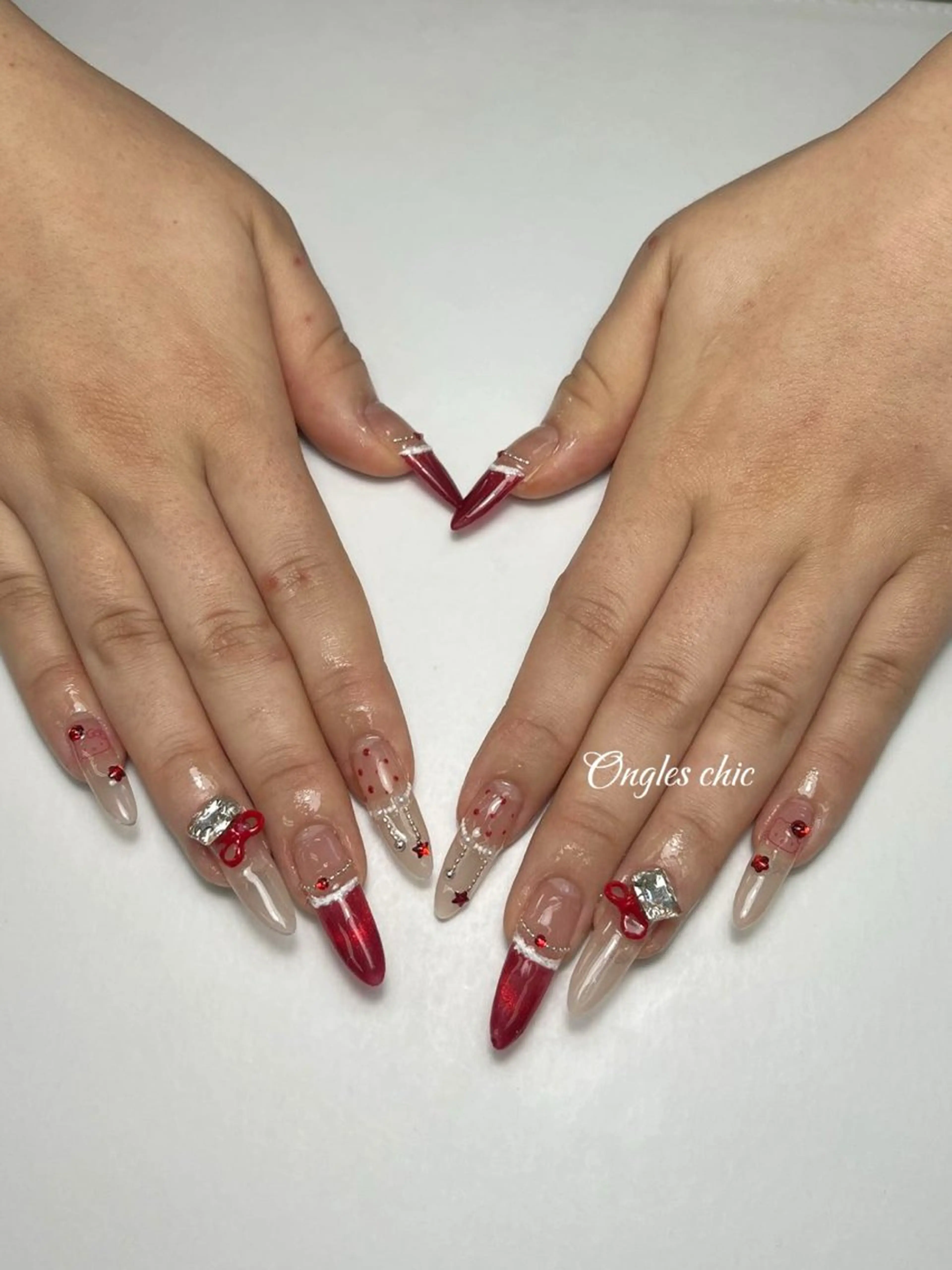 ネイル ハンドネイル ongles chicのネイルデザイン