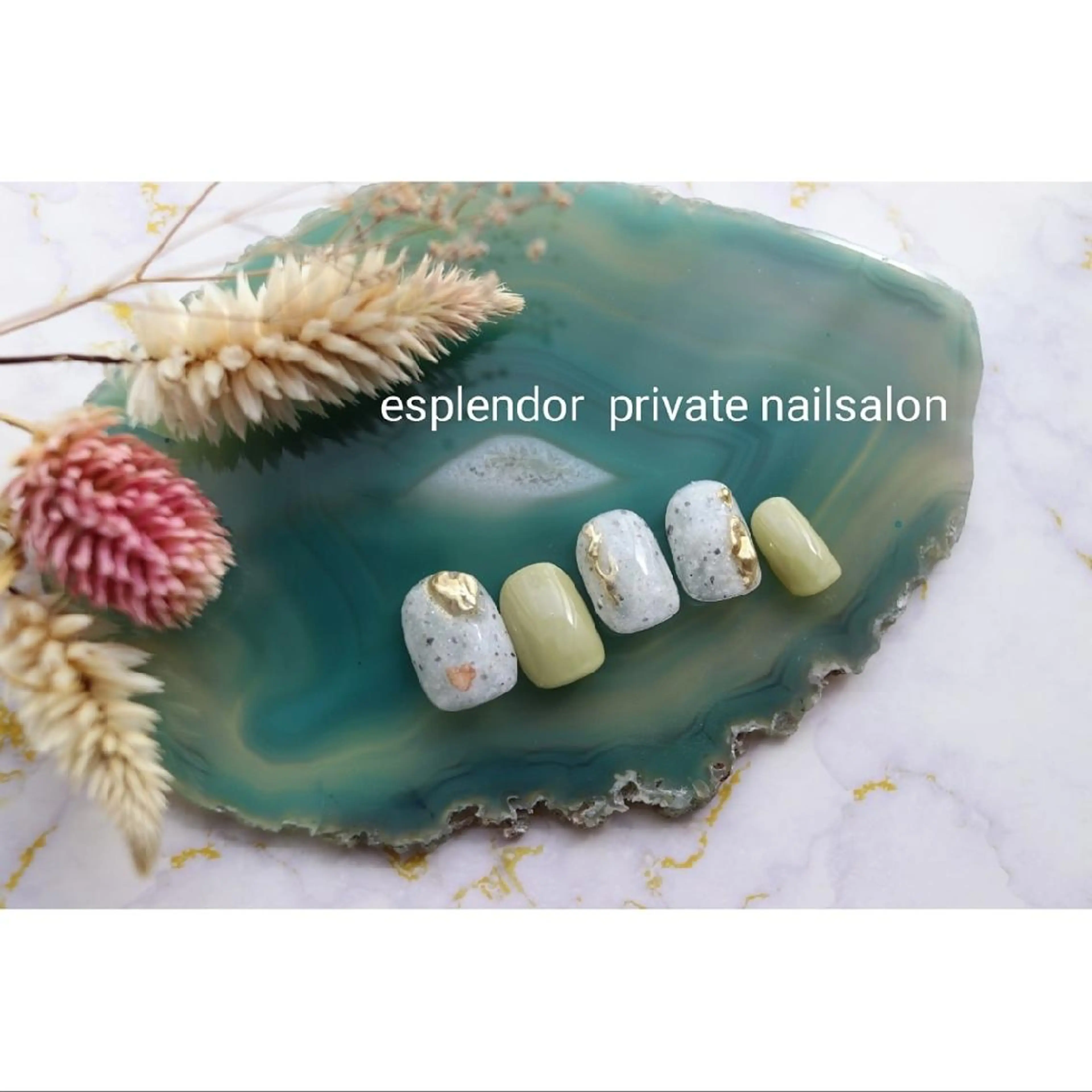 ネイル ニュアンスネイル ピスタチオネイル esplendor  エスプレンドル所属・esplendor  小野寺のネイルデザイン