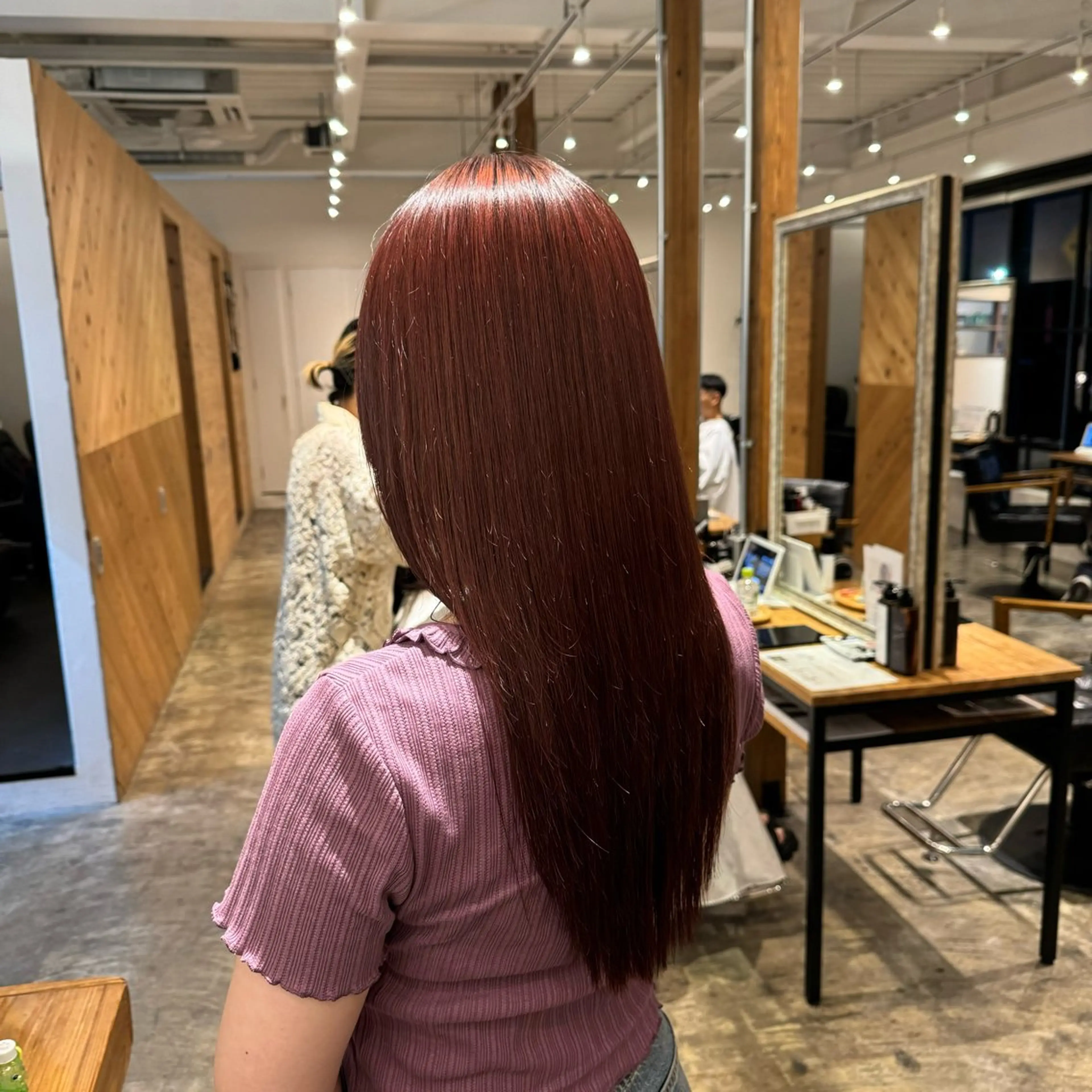 ロング ヘアカラー ハイトーンカラー特化 🥀KAITO🥀のヘアスタイル