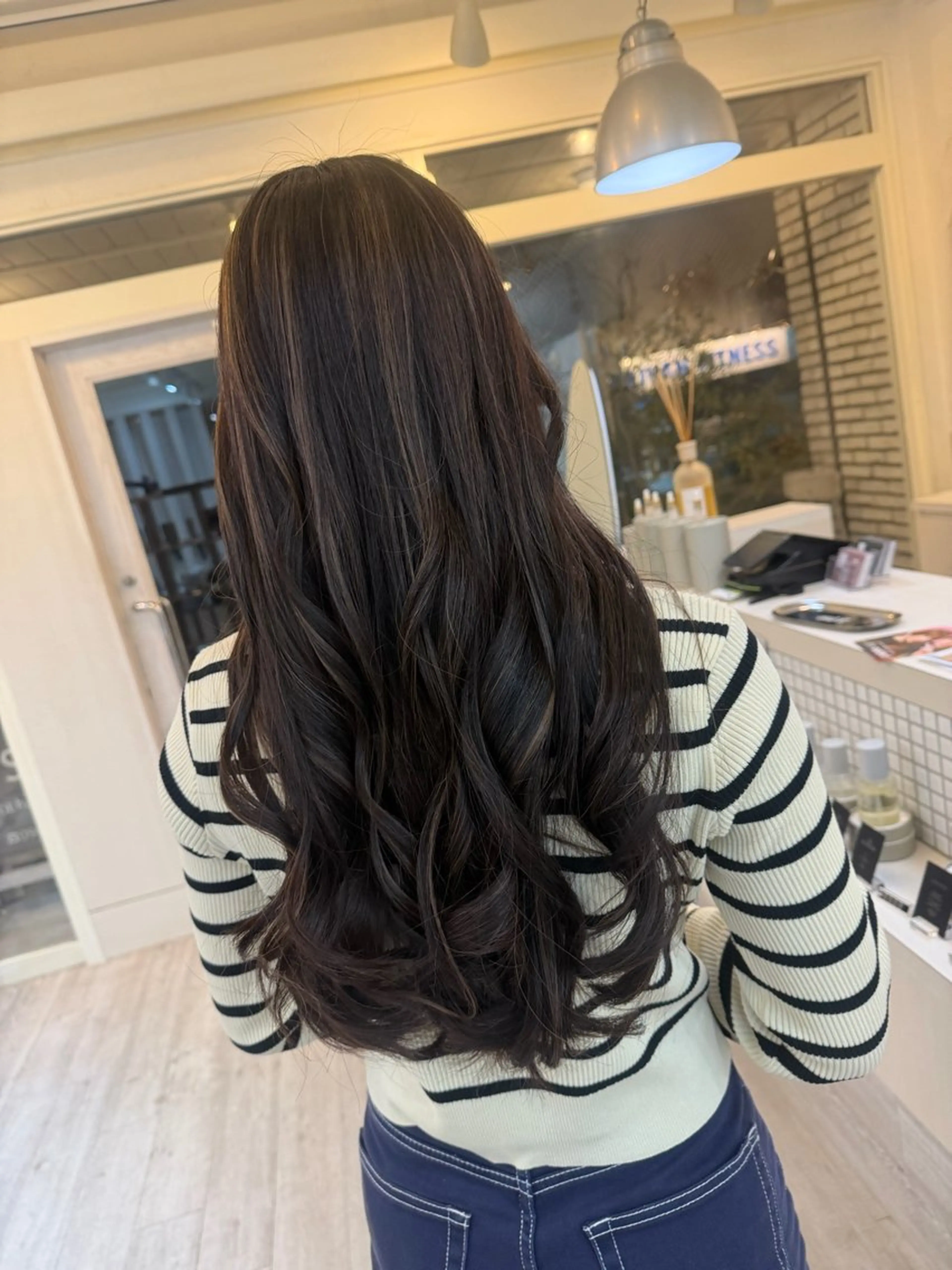 カラー MAEDA YUKIのヘアスタイル