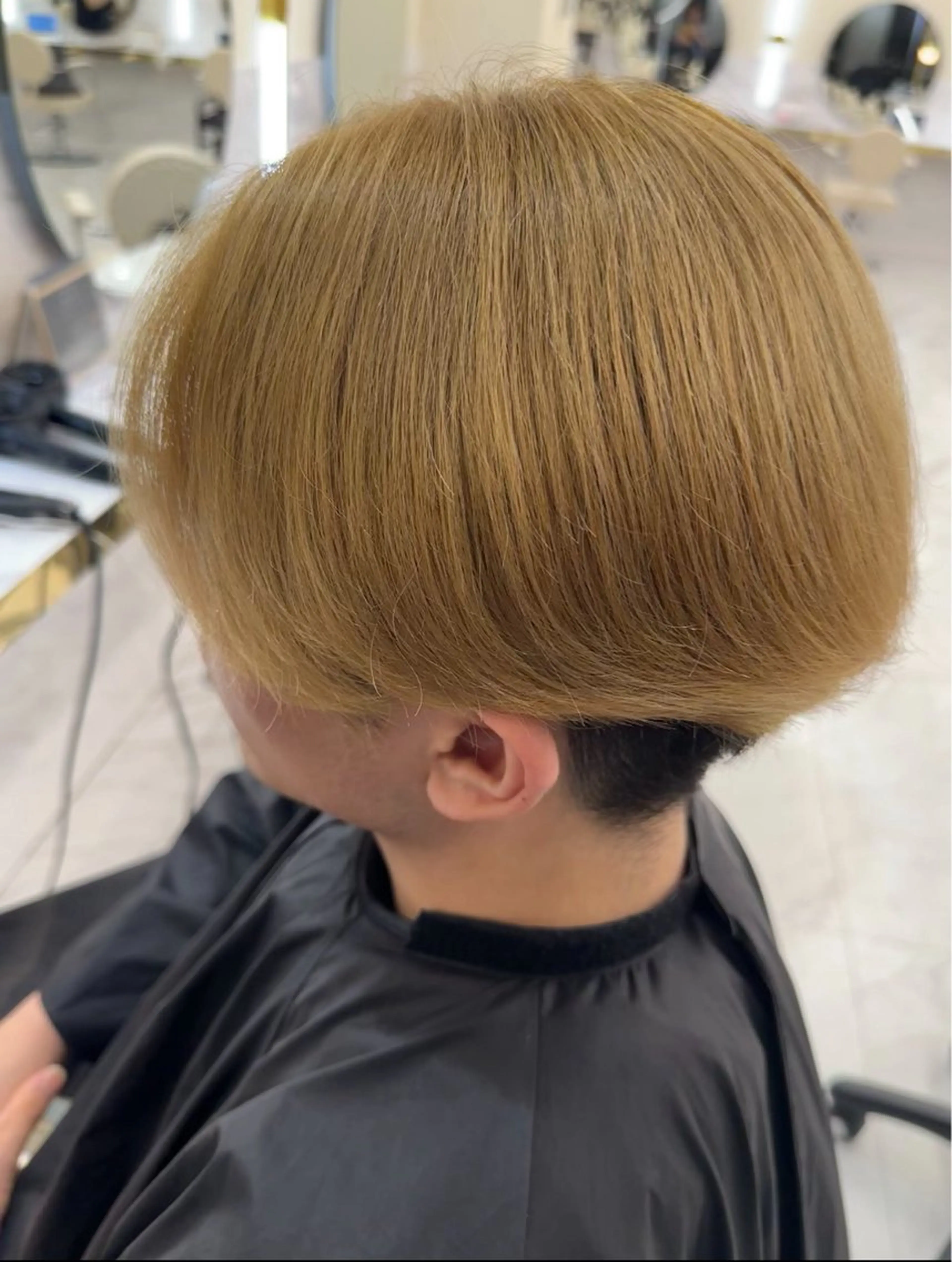 雰囲気変えたい方🙋🏻【メンズカット＋ブリーチカラー】🫧垢抜けハイトーン✨️の写真