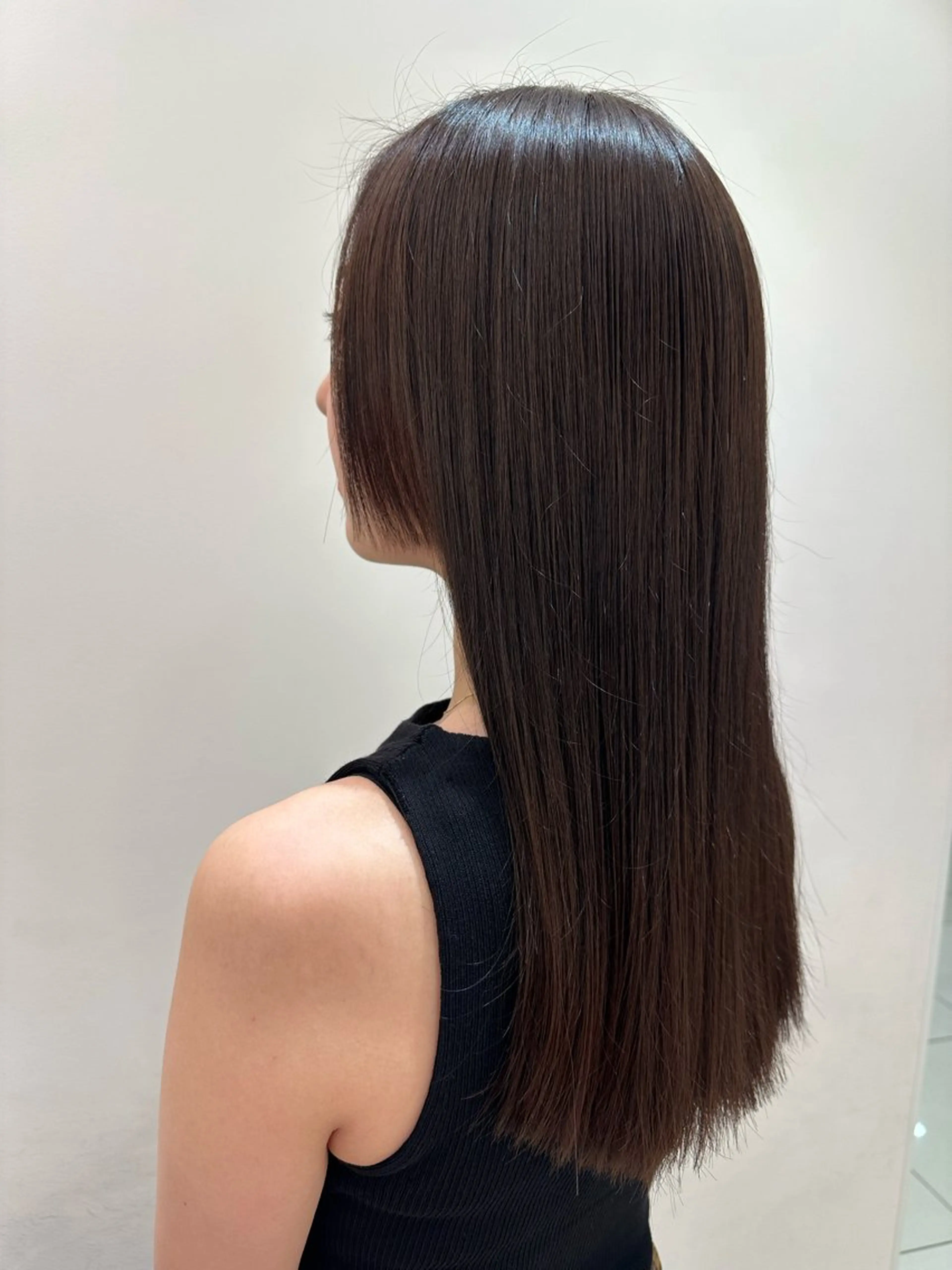 ロング カラー タイトボブ個性派カラ ーAKANEのヘアスタイル