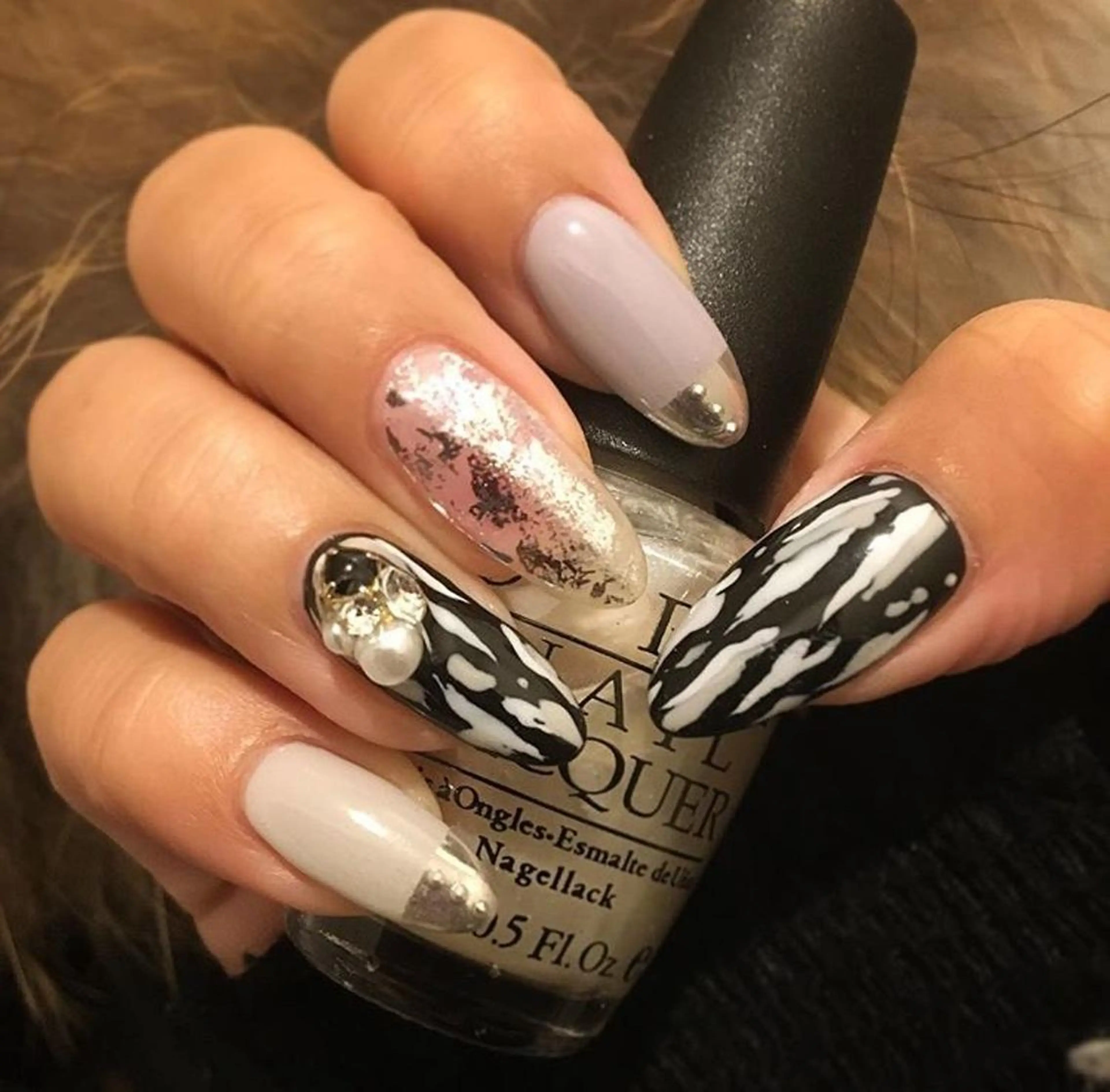 ネイル ストーンネイル ハンドネイル Ruka nail 【ﾙｶ ﾈｲﾙ】のネイルデザイン