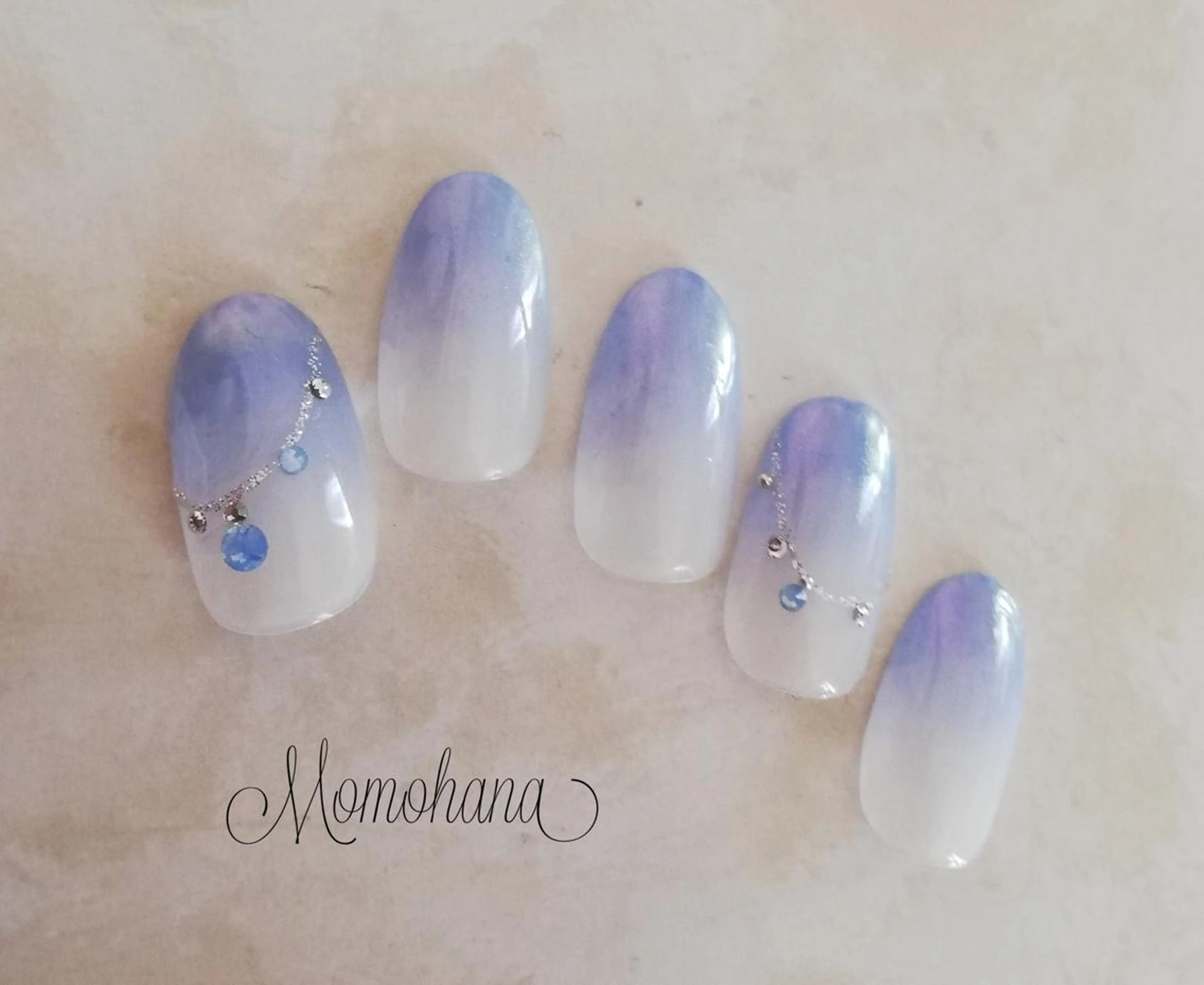 ネイル momohana  のネイルデザイン