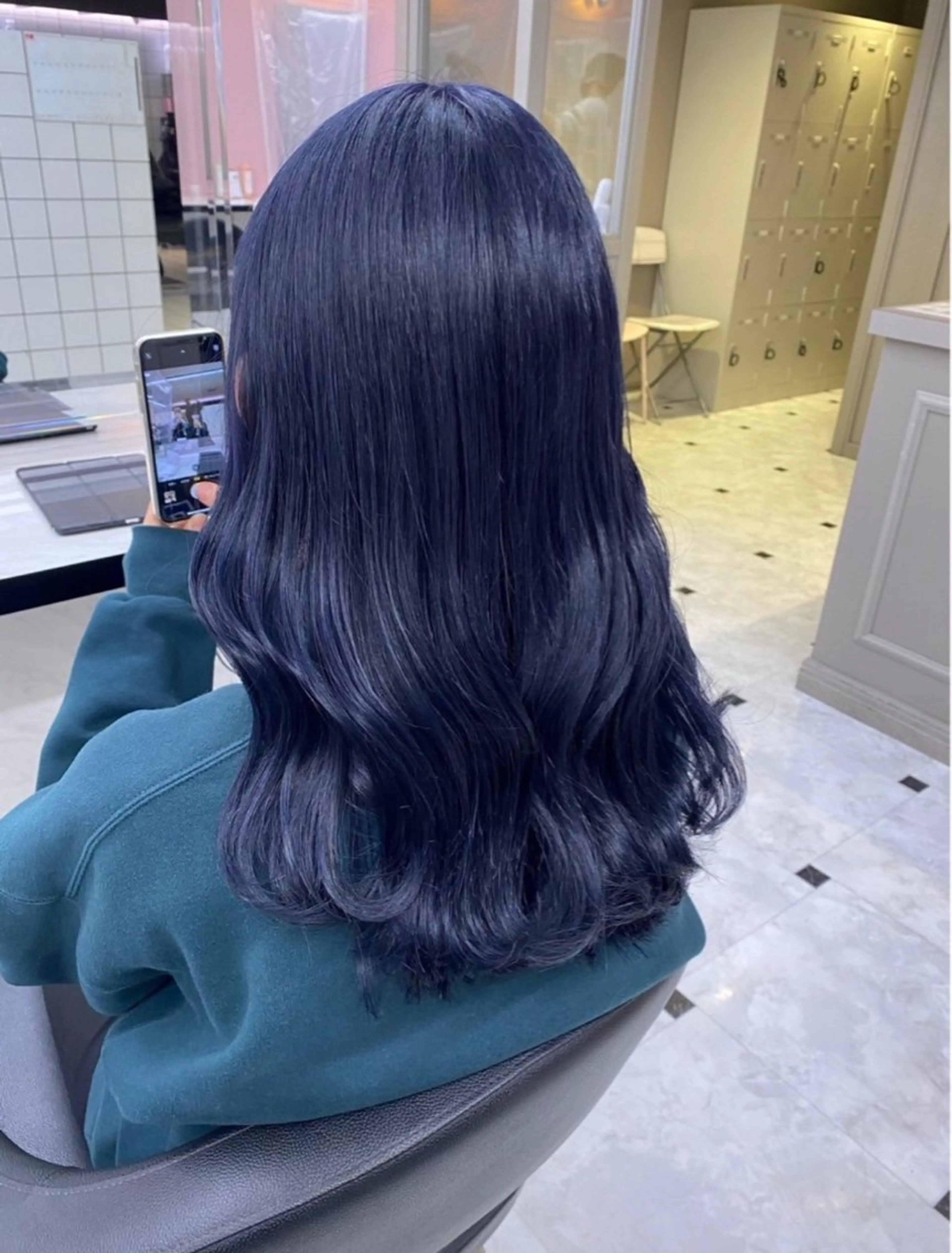 ロング カット ヘアカラー トリートメント 韓国ヘア/ブリーチ無 しWカラー/オリーブのヘアスタイル