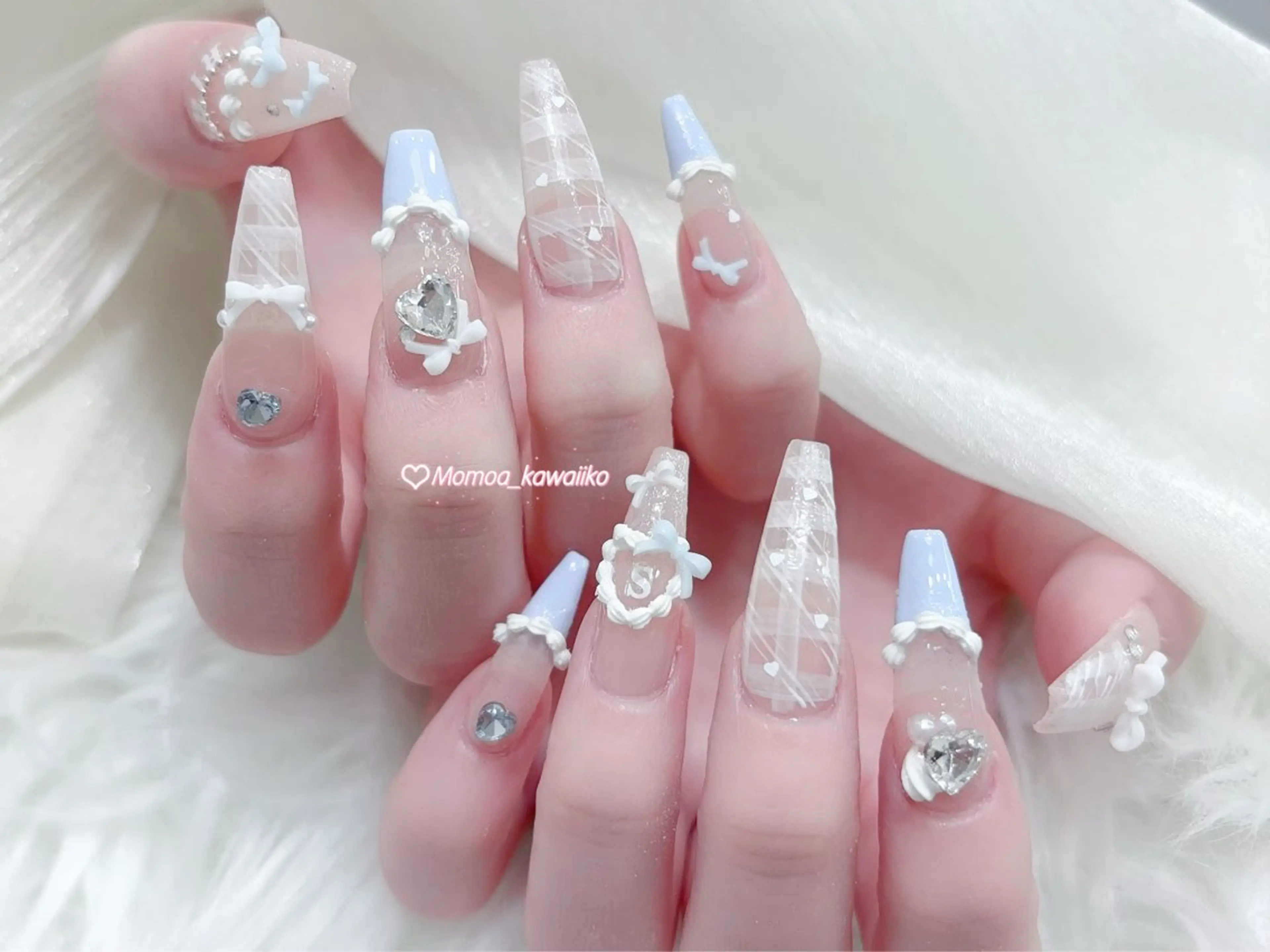 ネイル 成人式 マグネットネイル 大理石ネイル(マーブル) リボン 夏ネイル ハンドネイル MoMoA Nail ネイル長さ出し専門店のネイルデザイン