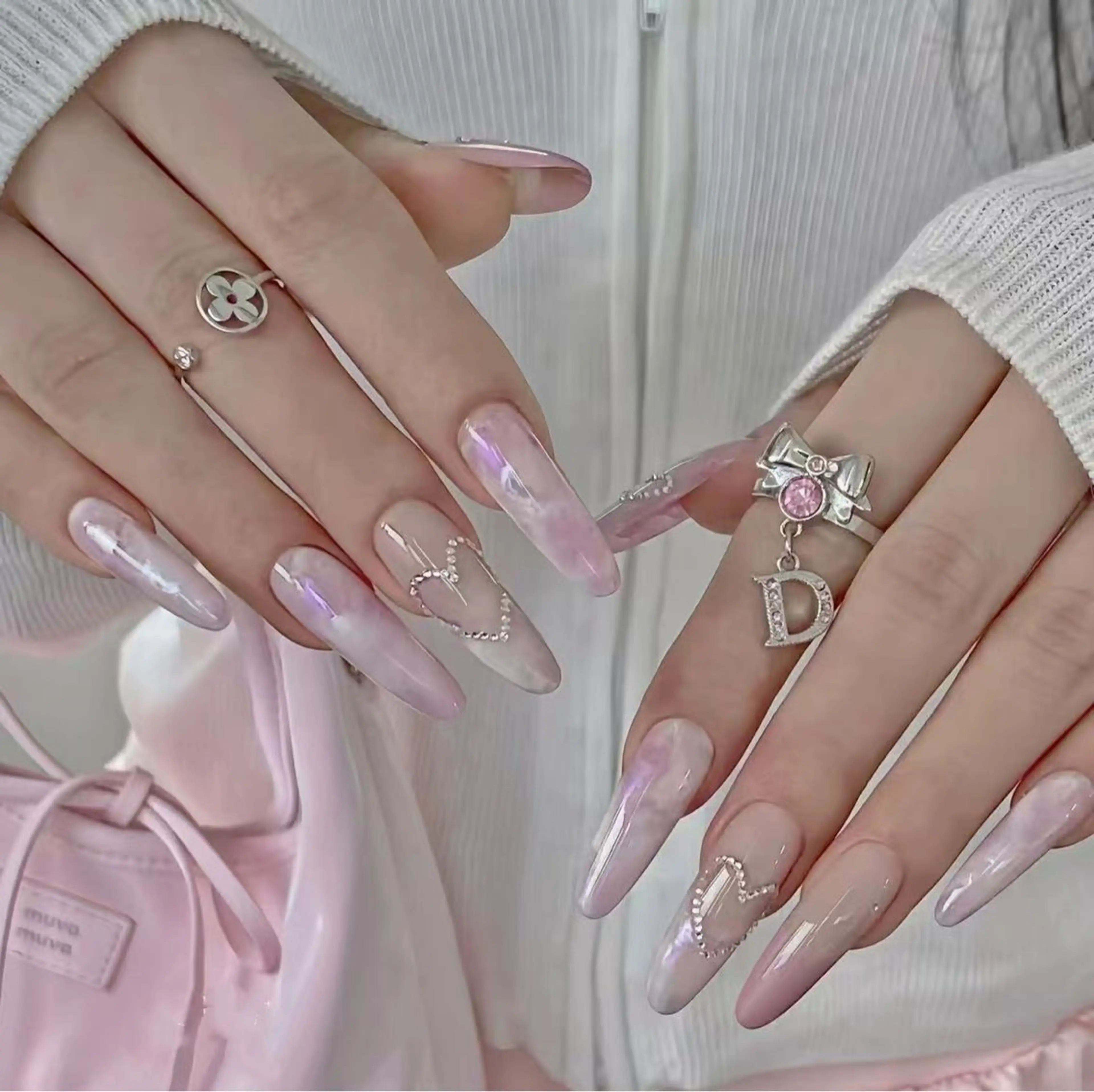 ネイル オーロラネイル フラワーネイル フットネイル フレンチネイル ジェルネイル ハンドネイル BabyYouMi nailのネイルデザイン