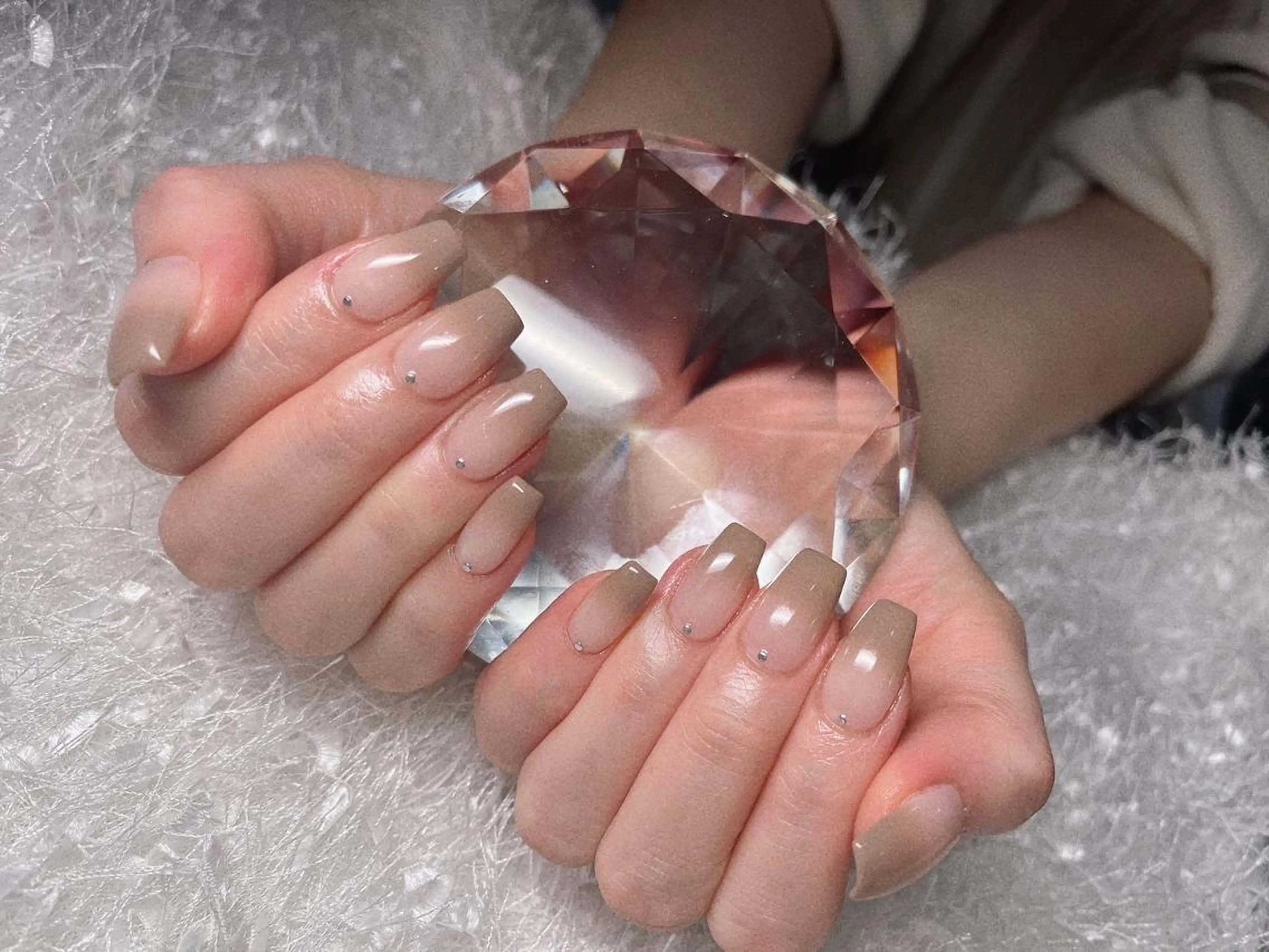 ネイル オーロラネイル 長さ出し フレンチネイル ジェルネイル グラデーション ハンドネイル Nail&eye Belire 新宿のネイルデザイン