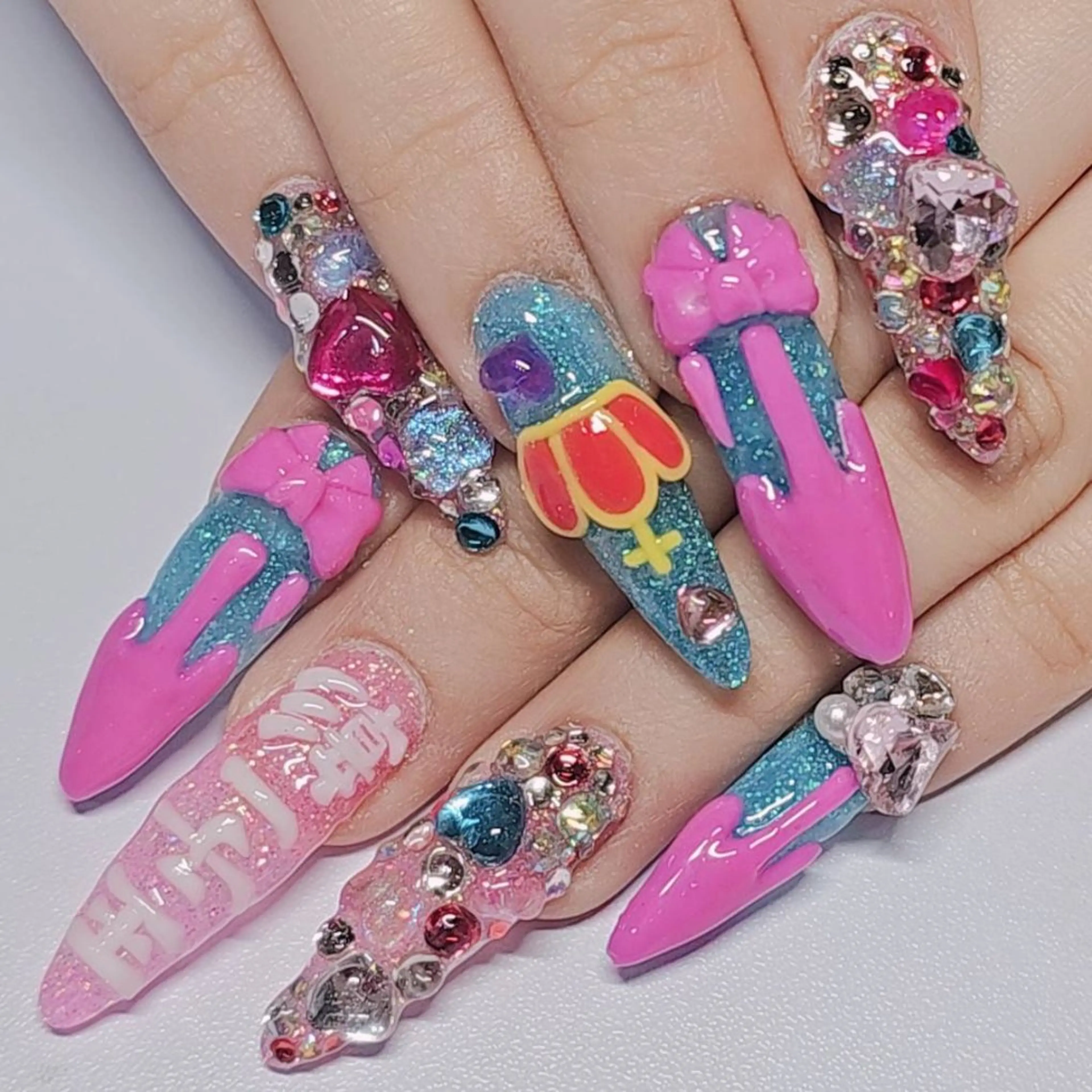 ネイル アートネイル ブルー ラメ(グリッター) ピンク ハンドネイル よしだ ひろきのネイルデザイン