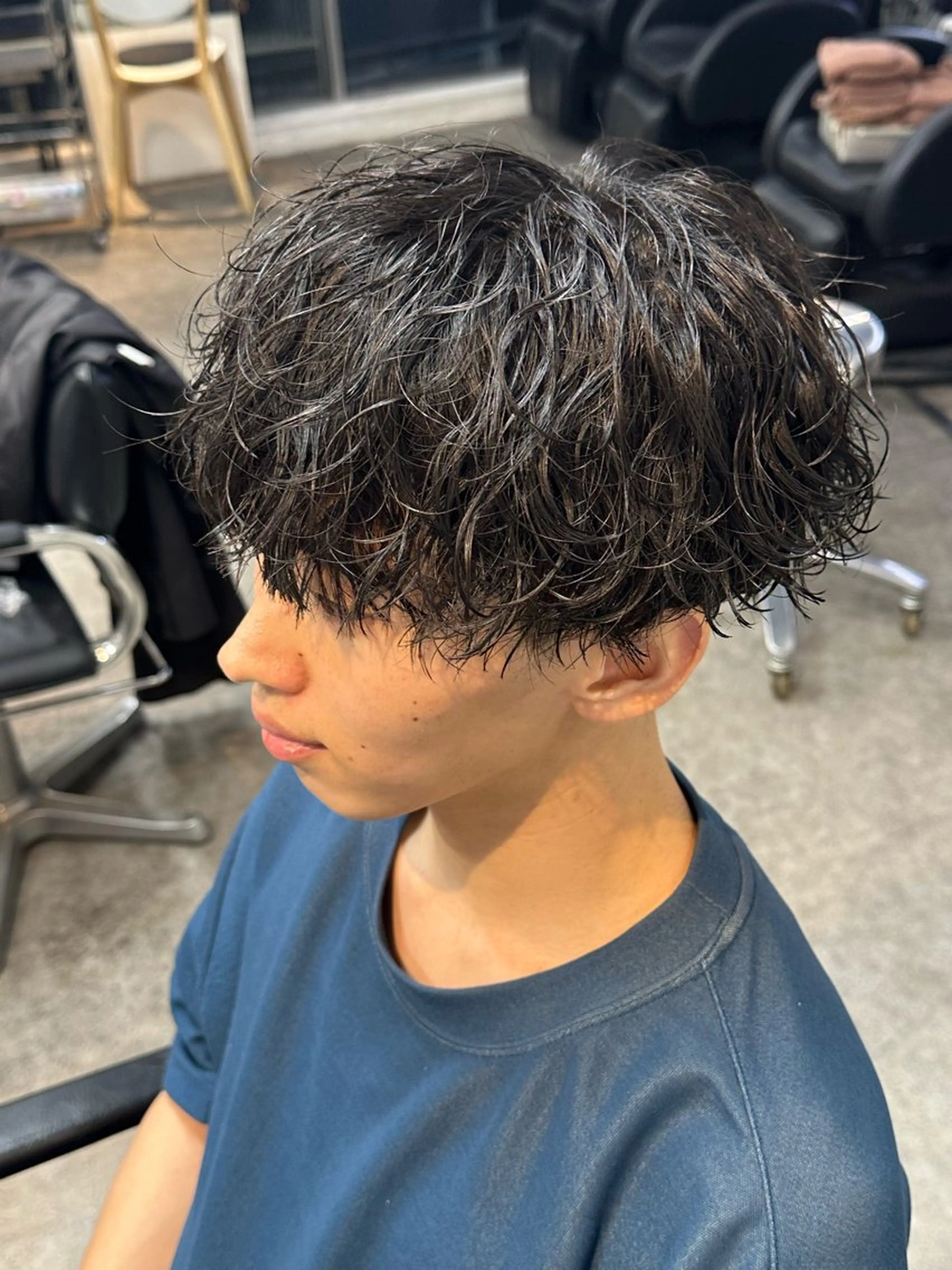 パーマ メンズ フェザーパーマ マッシュ メンズパーマ 学生（メンズ向け） メンズツイストパーマ パーマ fifth/原宿/ シャドウパーマ/カズのヘアスタイル