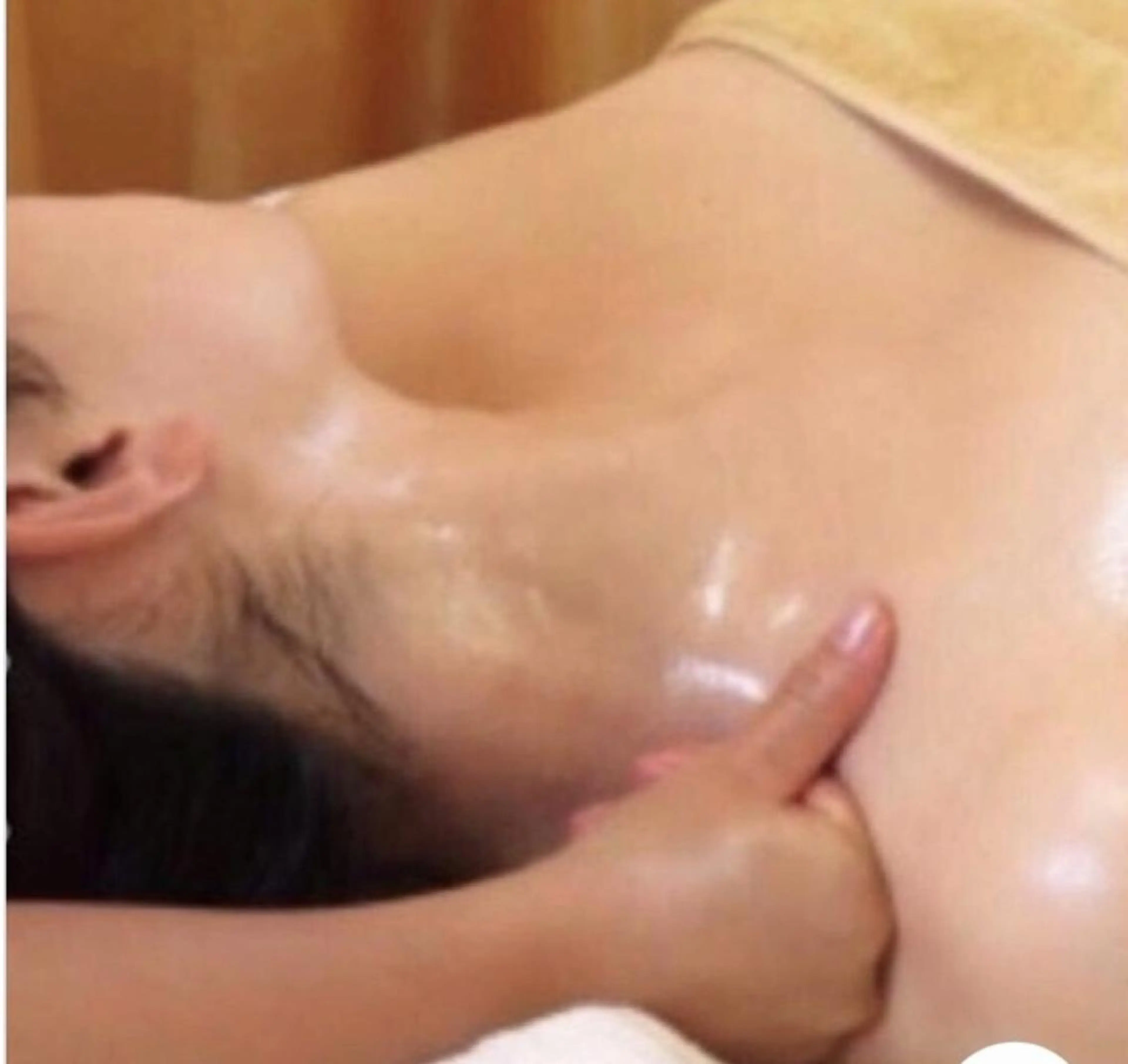 漢方 【アロマリンパ、デコルテ、二の腕 120分】9900円の写真