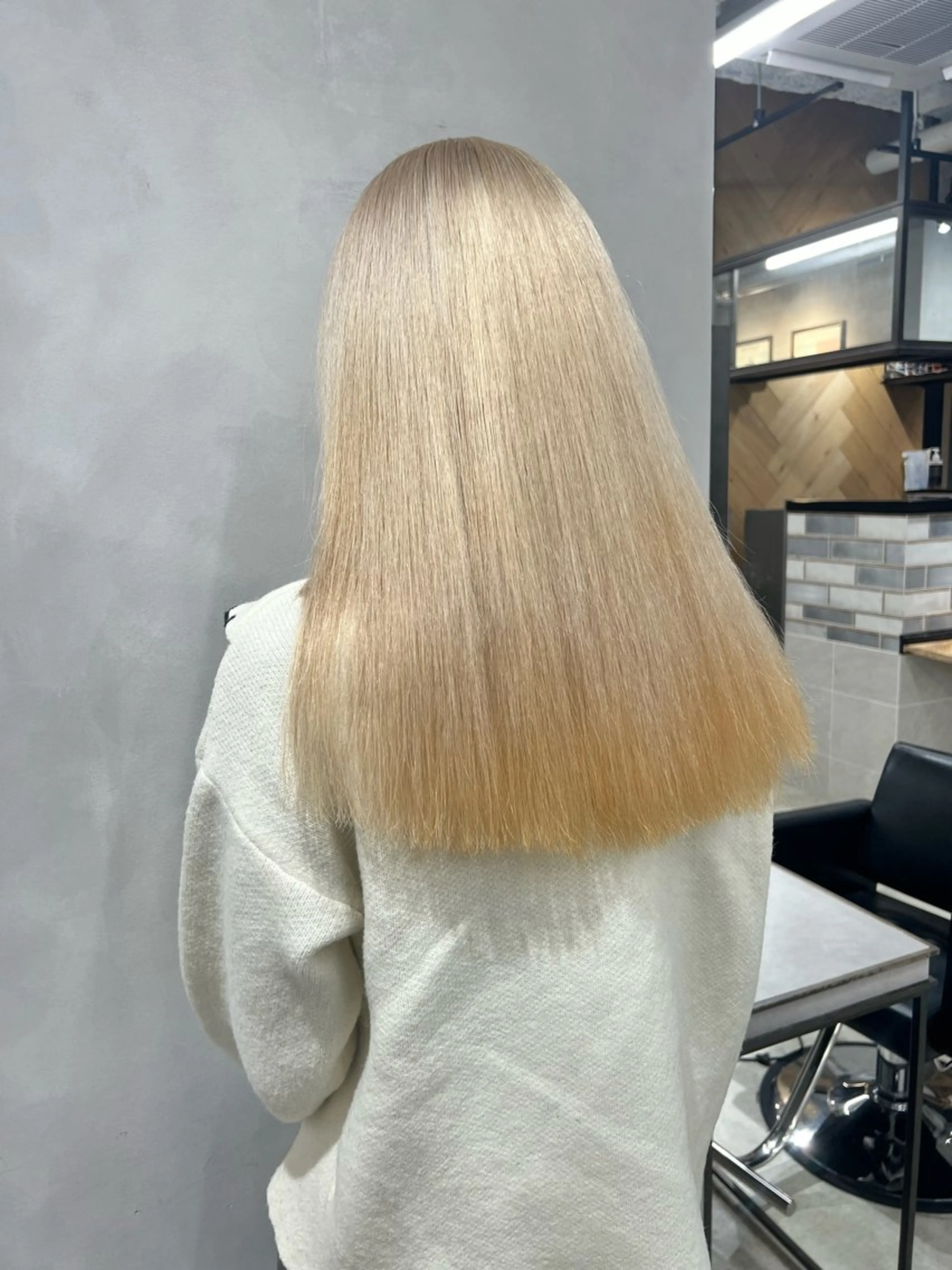 カラー カラースペシャリスト ・齊藤 羽瑠輝のヘアスタイル