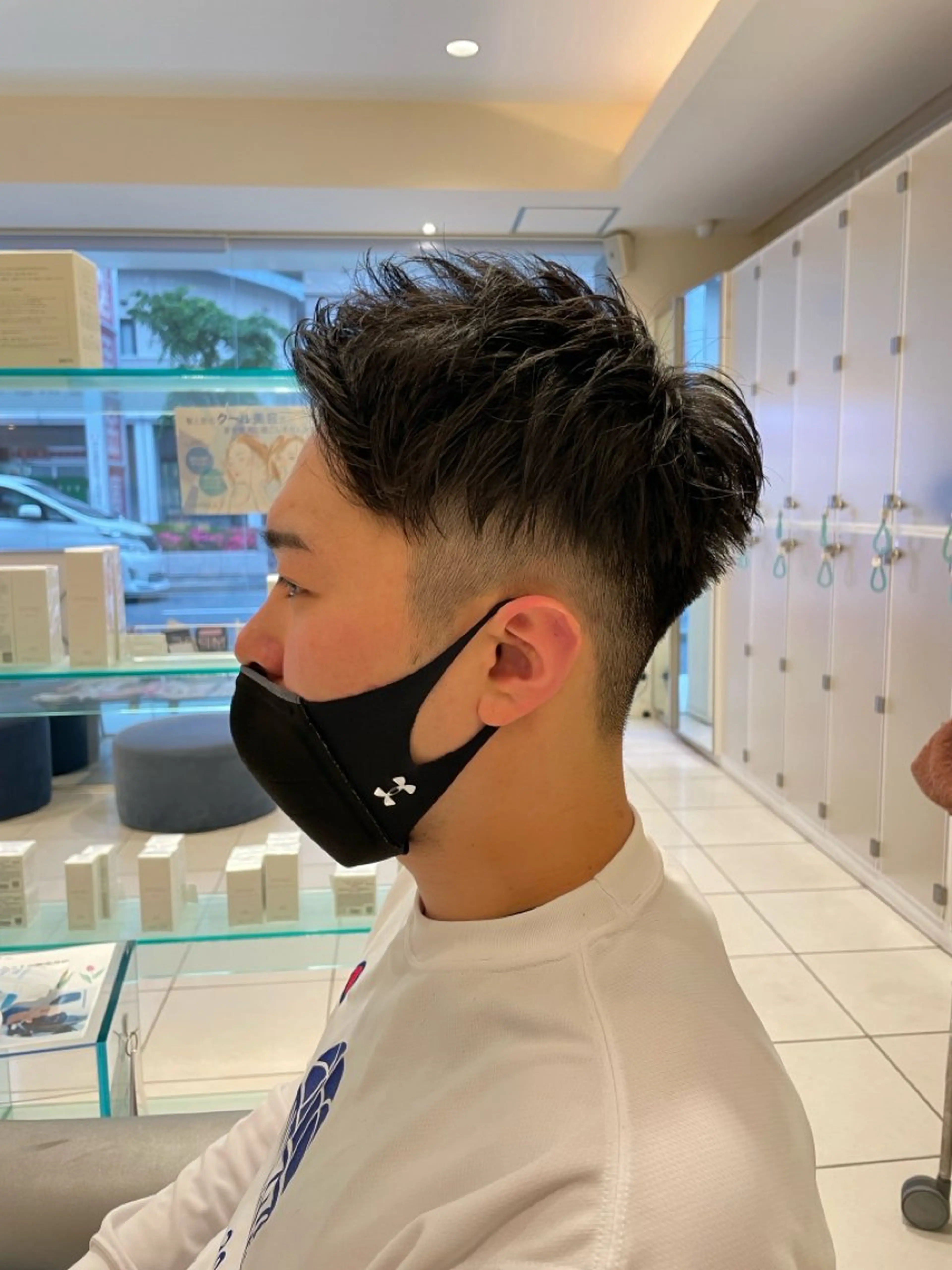 カット+眉毛カット付きの写真